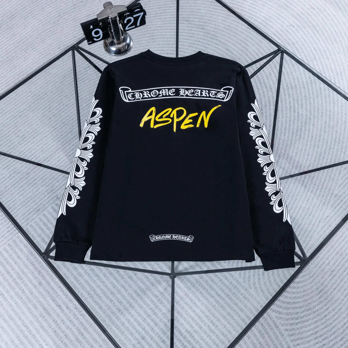 Aspen Exclusive Long-Sleeve Graphic T-Shirt D14022717 — view 3