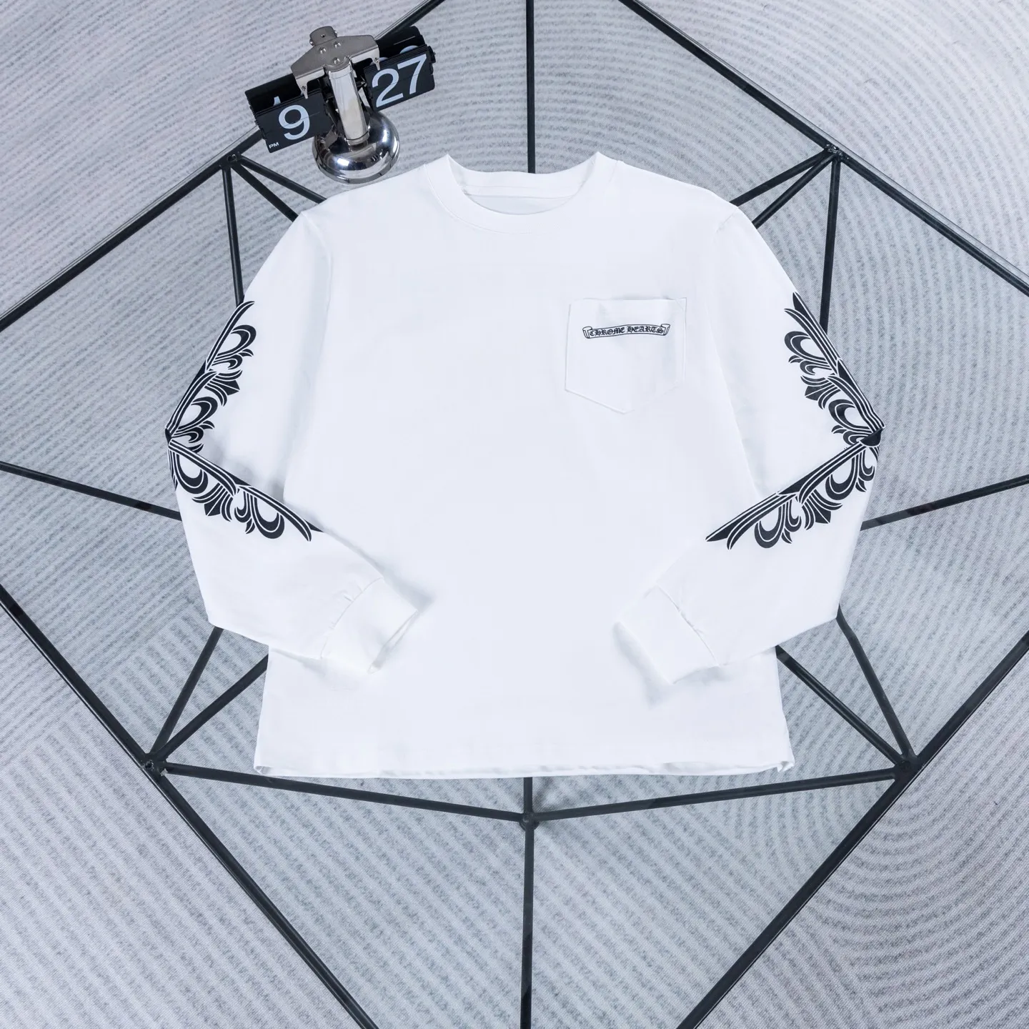 Aspen Exclusive Long-Sleeve Graphic T-Shirt D14022718 — view 3