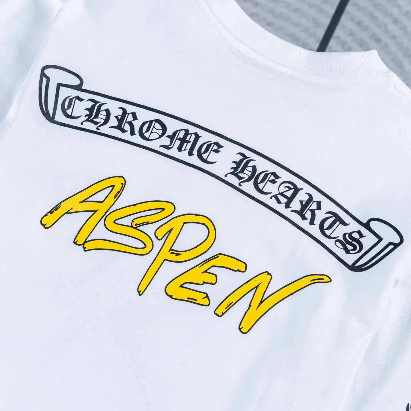 Aspen Exclusive Long-Sleeve Graphic T-Shirt D14022718 — view 5