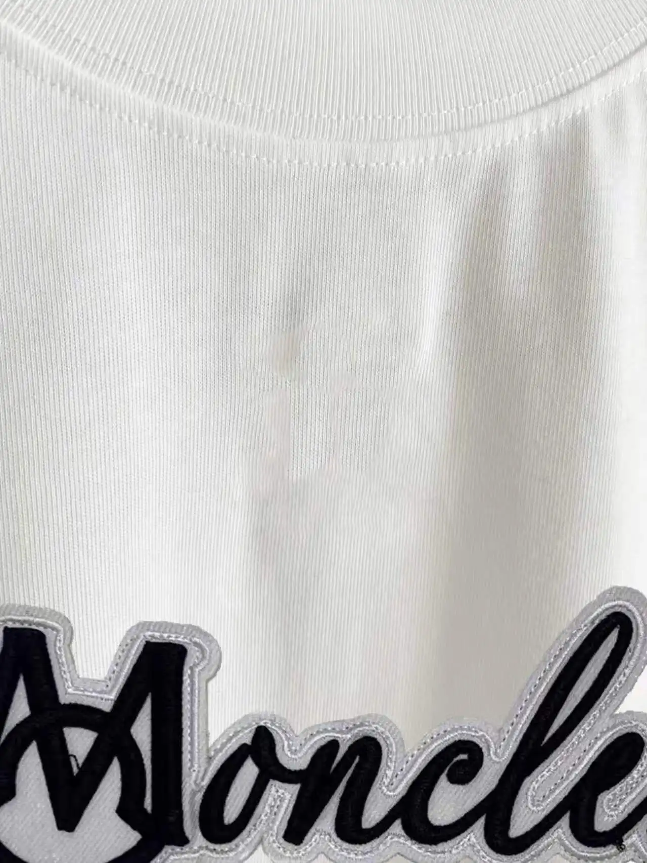 Logo Embroidered Cotton T-Shirt D14021406 — view 4