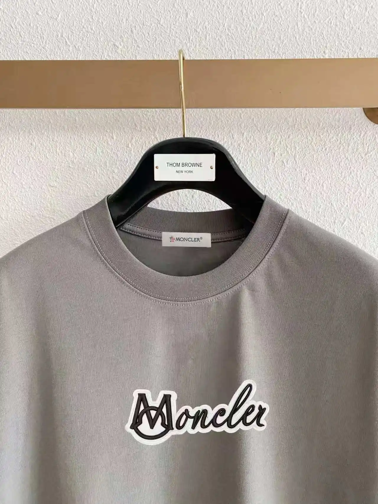 Logo Embroidered Cotton T-Shirt D14021408 — view 3