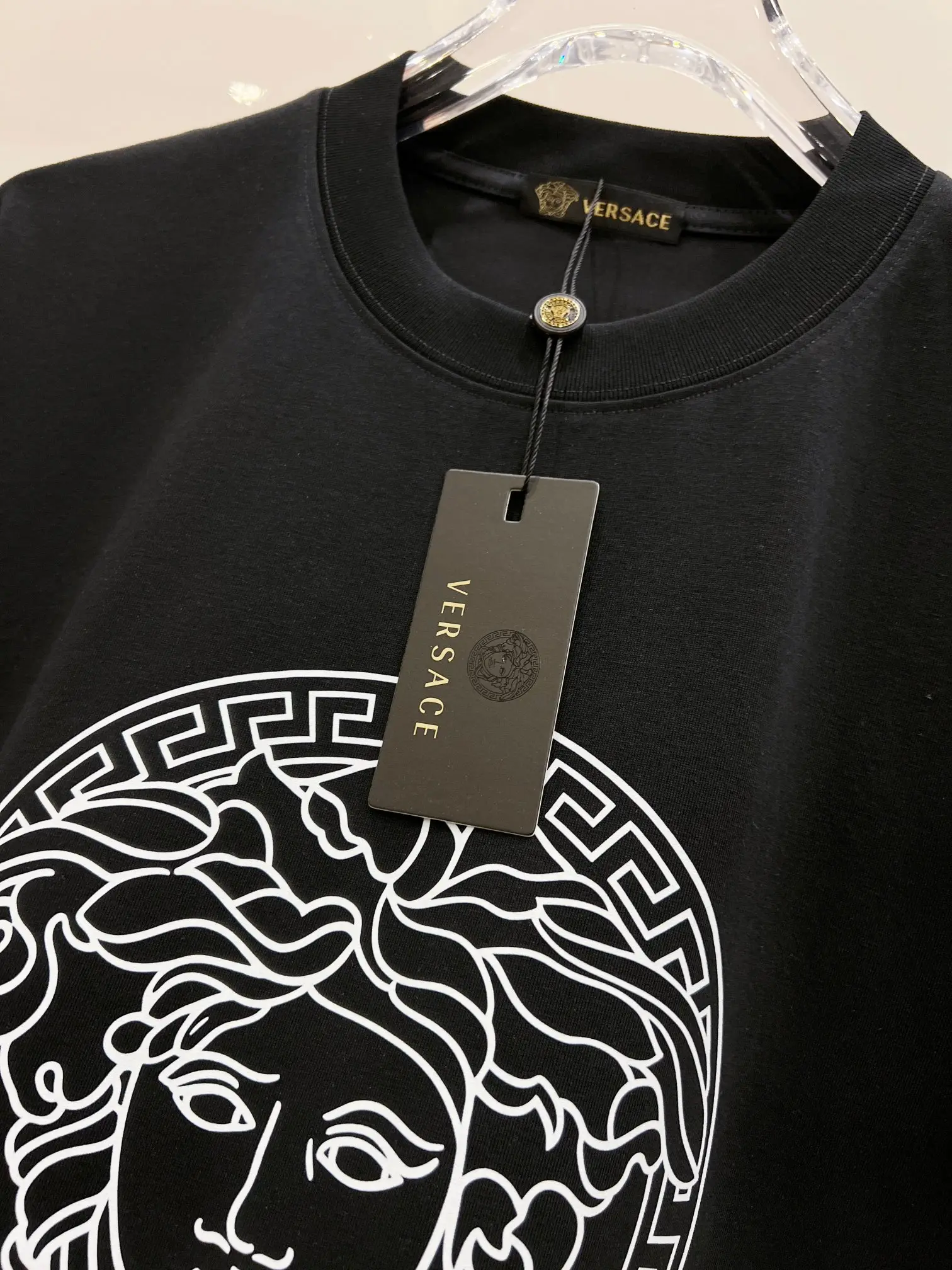 Medusa Logo Graphic T-Shirt D14521438 — view 8