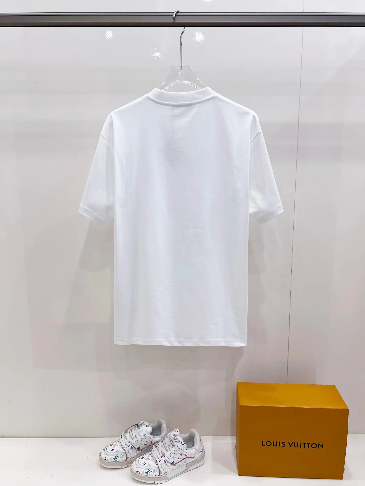 Medusa Logo Graphic T-Shirt D14521439 — view 2
