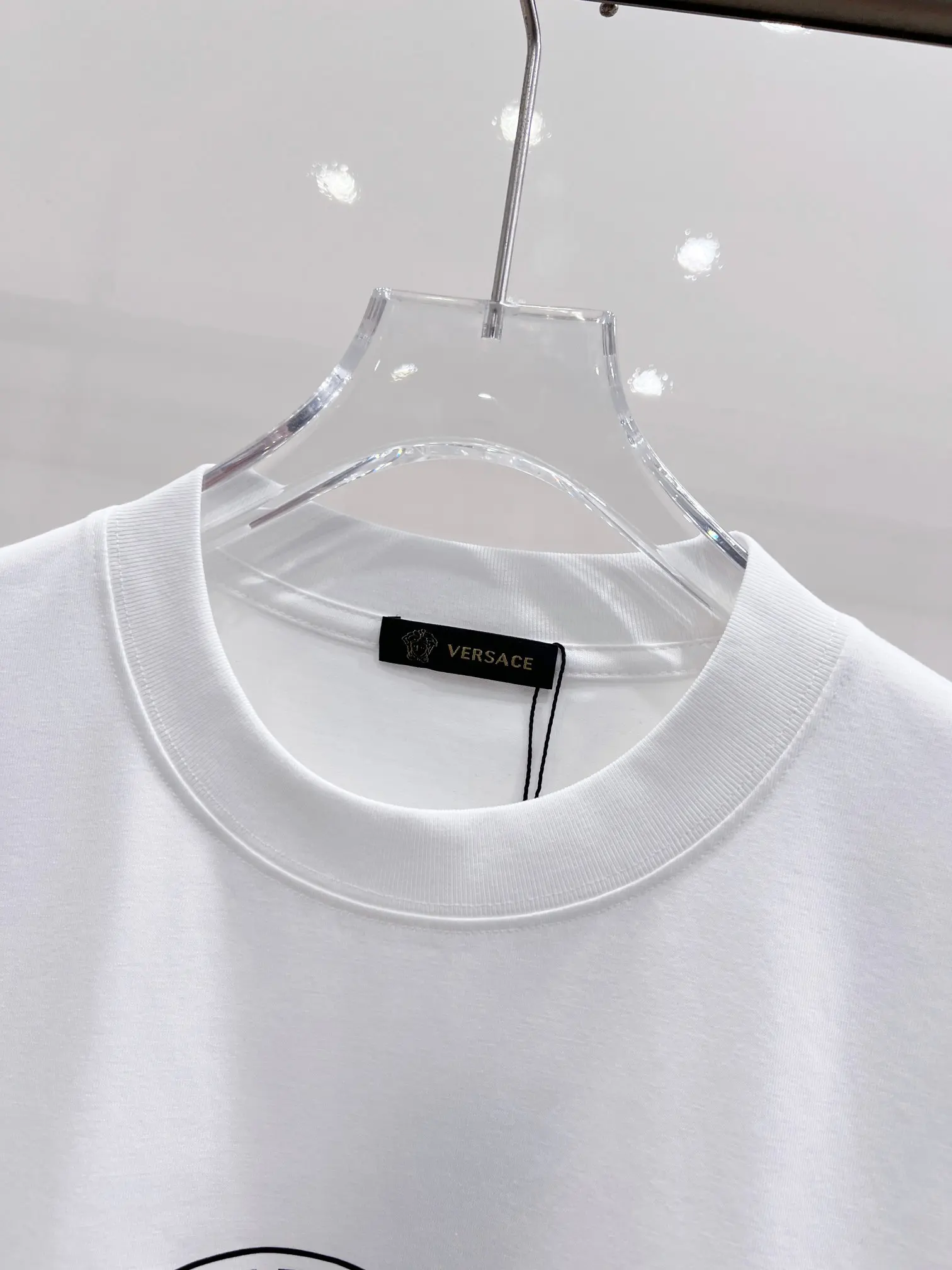 Medusa Logo Graphic T-Shirt D14521439 — view 3