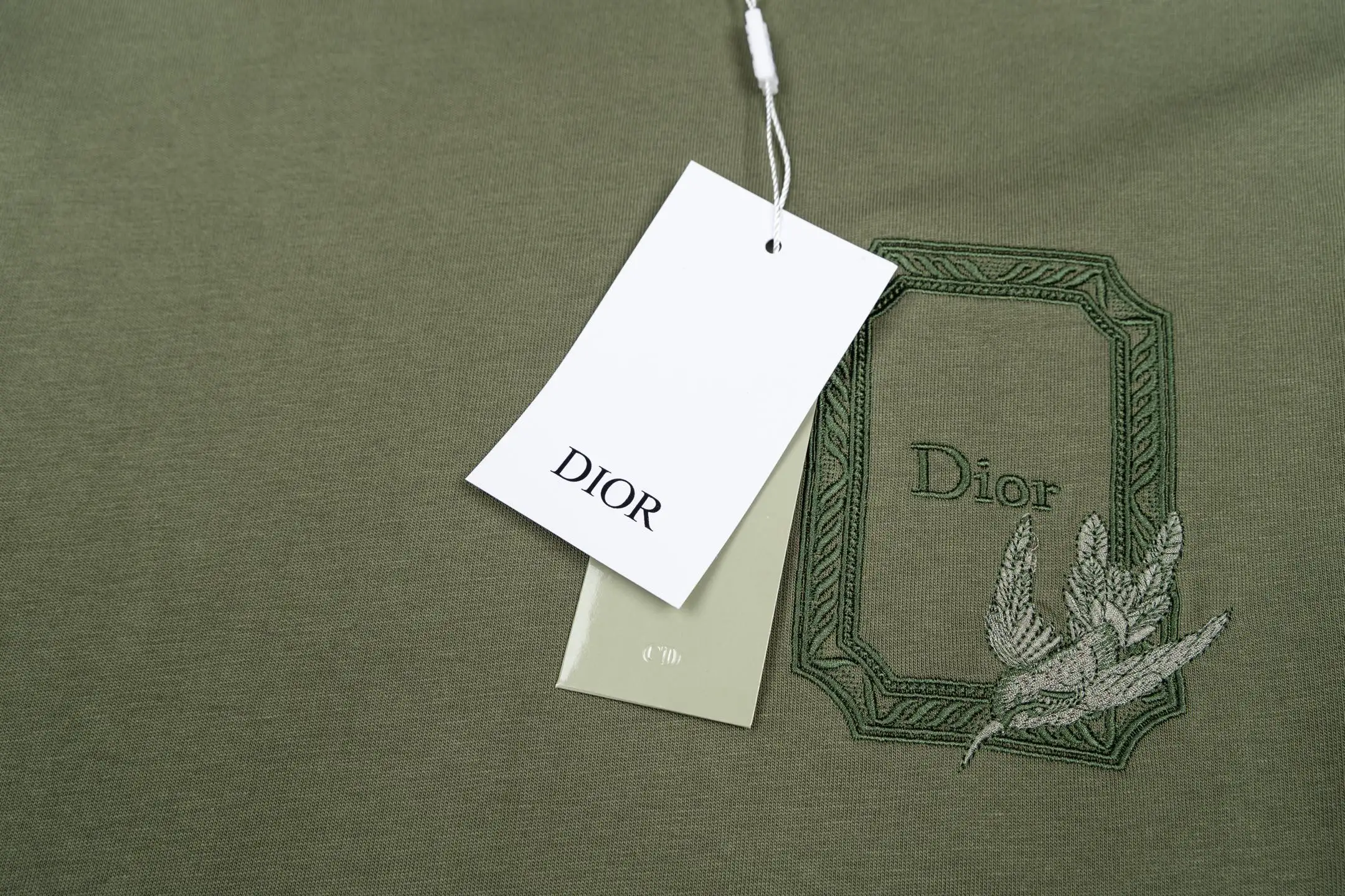 Hummingbird Médaillon Embroidered Cotton T-Shirt D14521162 — view 8