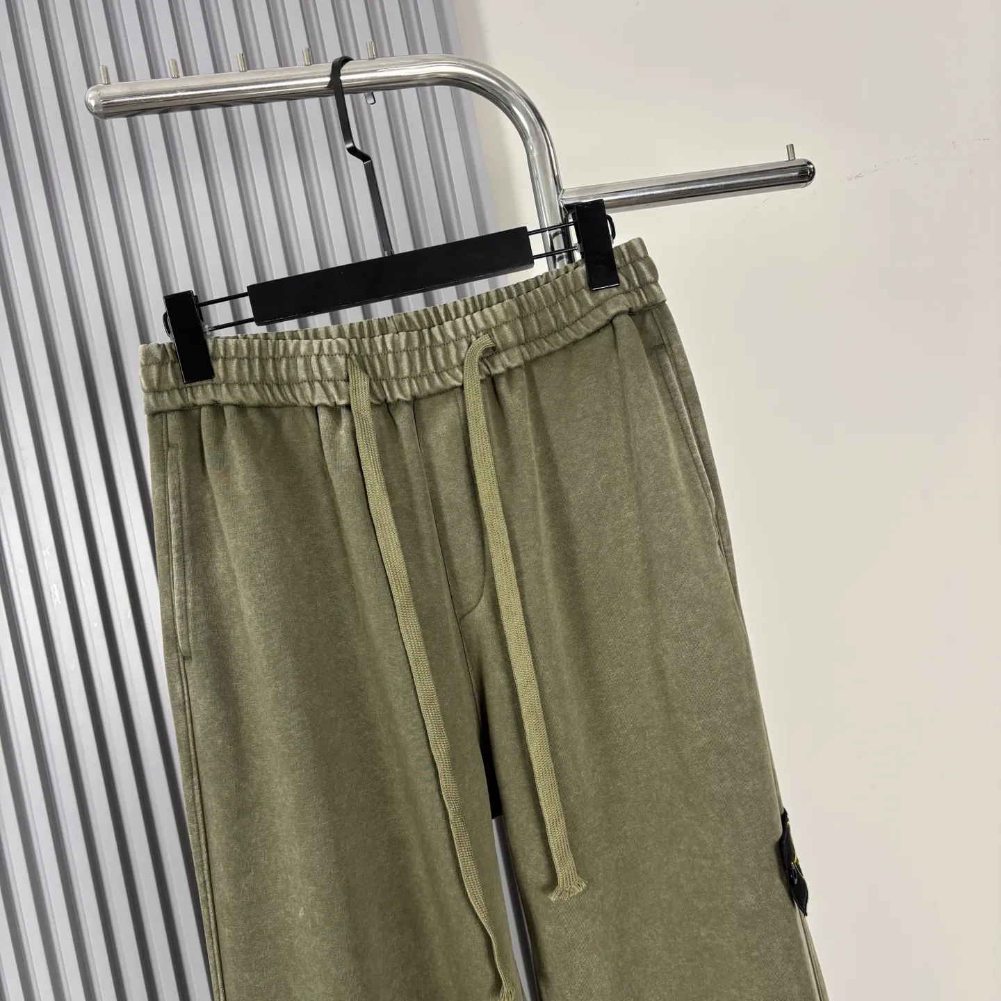 Garment-Dyed Cotton-Jersey Sweatpants D15022761 — view 3