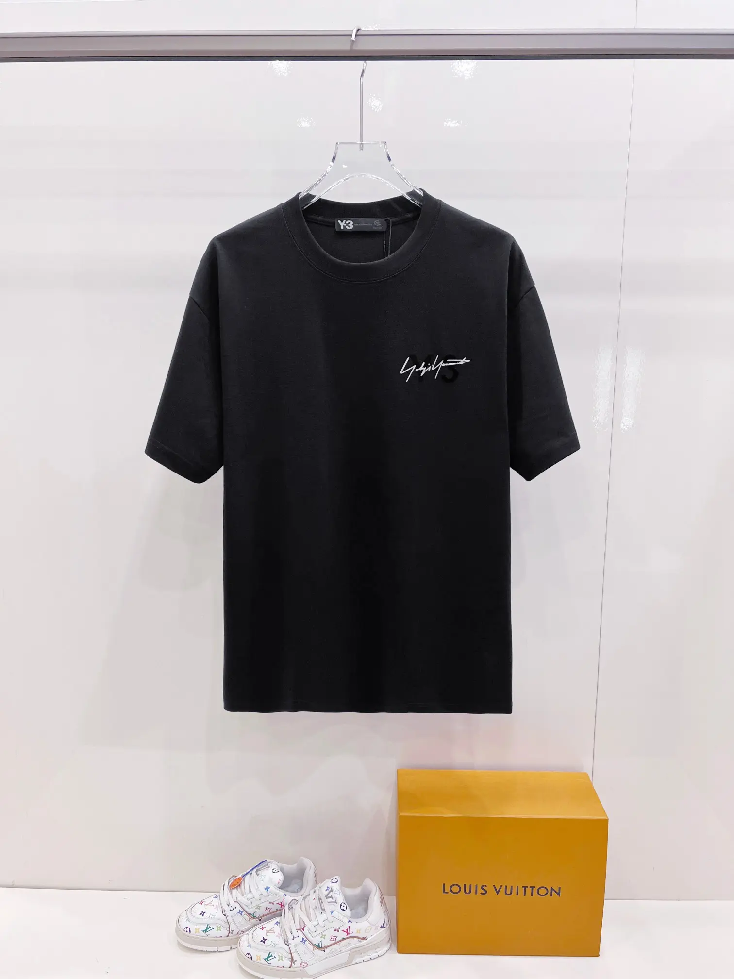 Y-3 Flocked Graphic Cotton-Blend T-Shirt D15021434 — view 2