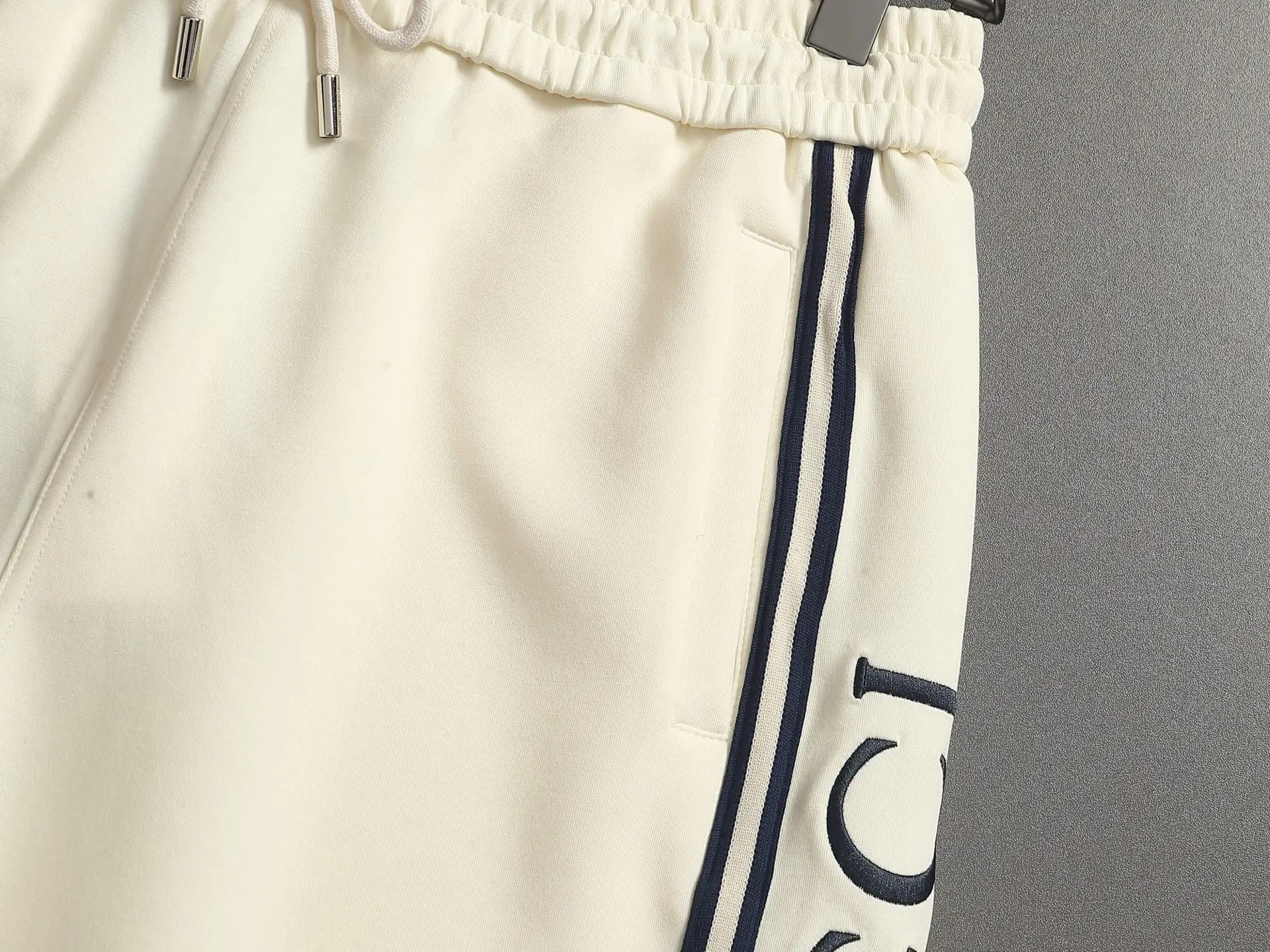 Logo-Embroidered Webbing Cotton-Jersey Shorts D15521480 — view 5