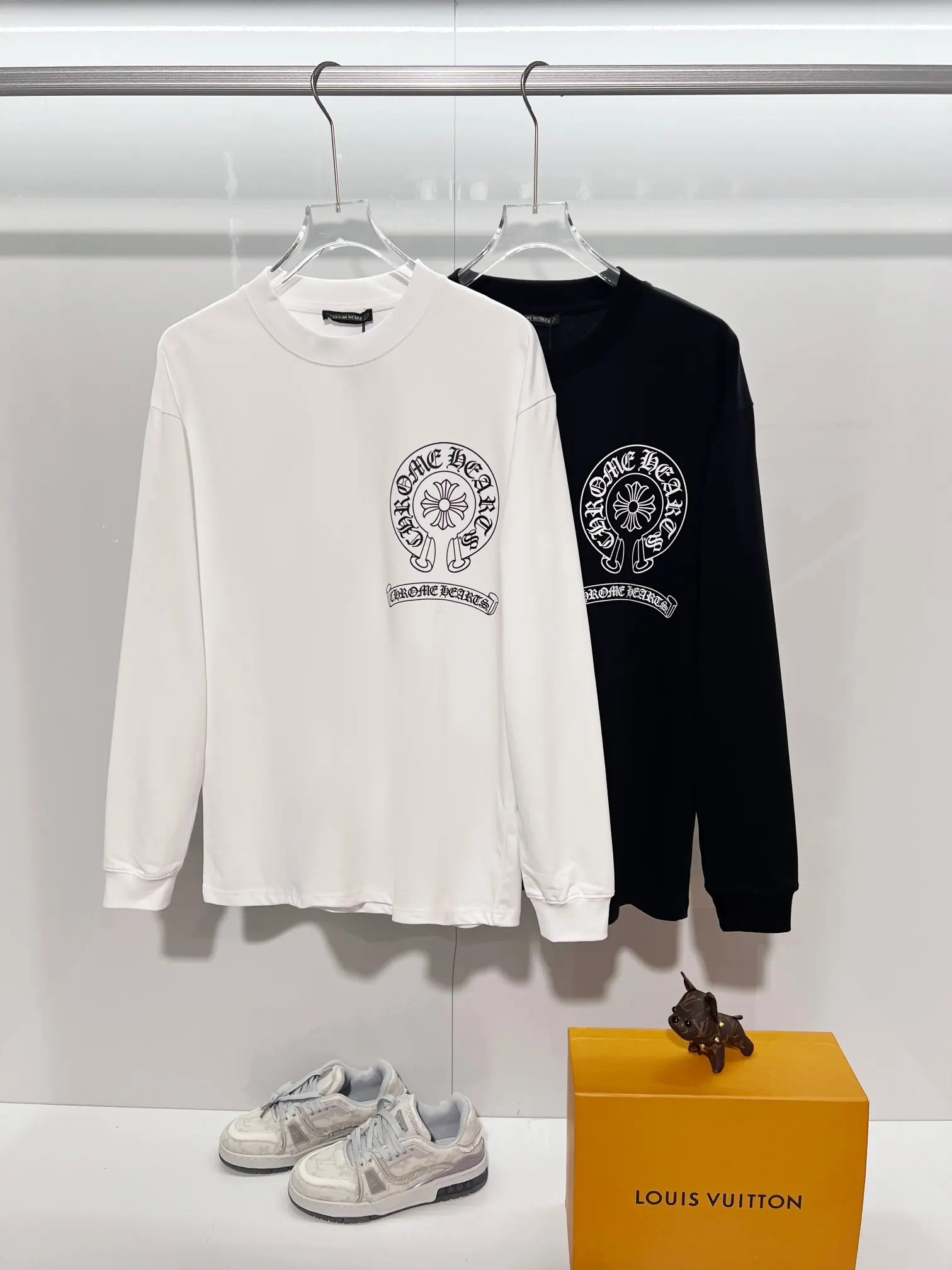Horseshoe Logo Long-Sleeve Cotton T-Shirt D16024178 — view 12