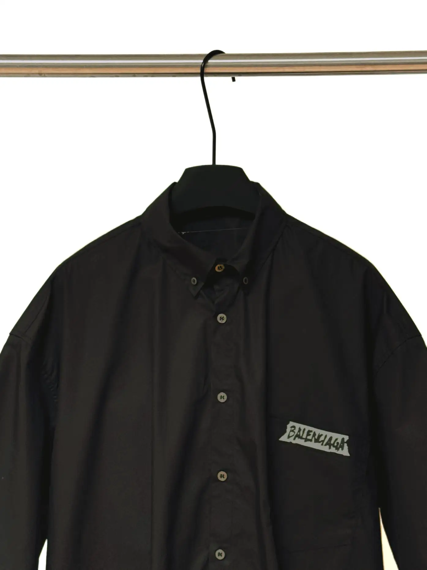 Tape Logo Oversized Short-Sleeve Shirt D16521130 — view 6