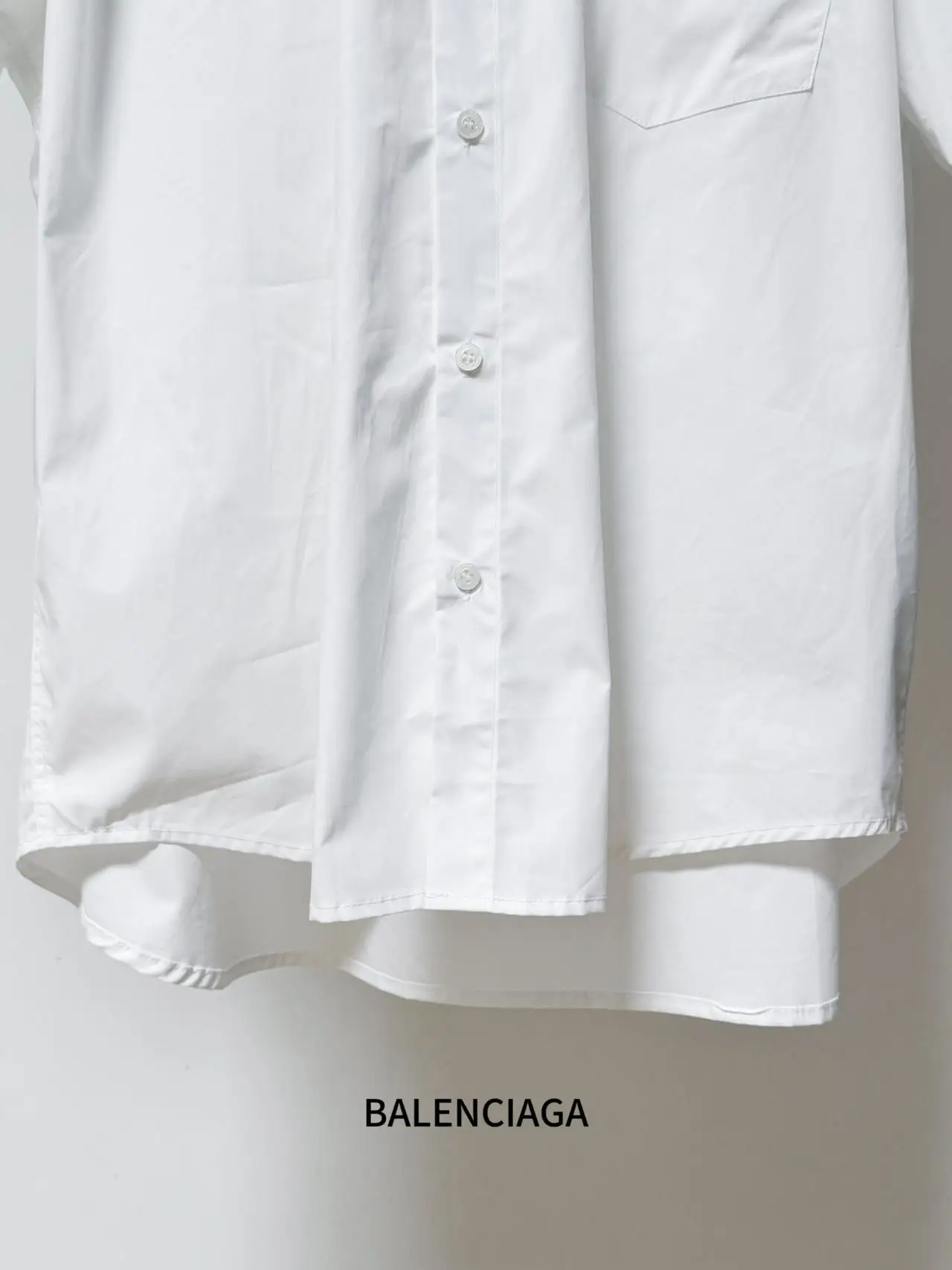Oversized Tape Logo Short-Sleeve Shirt D16521129 — view 7