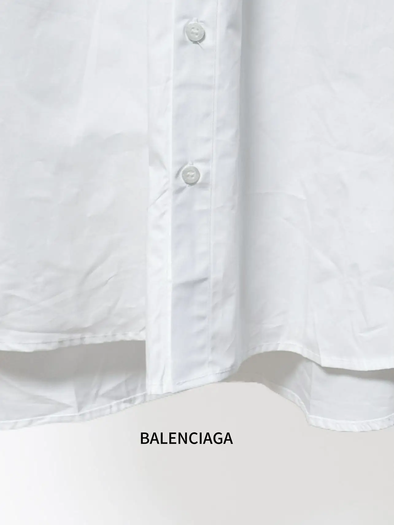 Embroidered Crest Oversized Short-Sleeve Shirt D16521135 — view 8