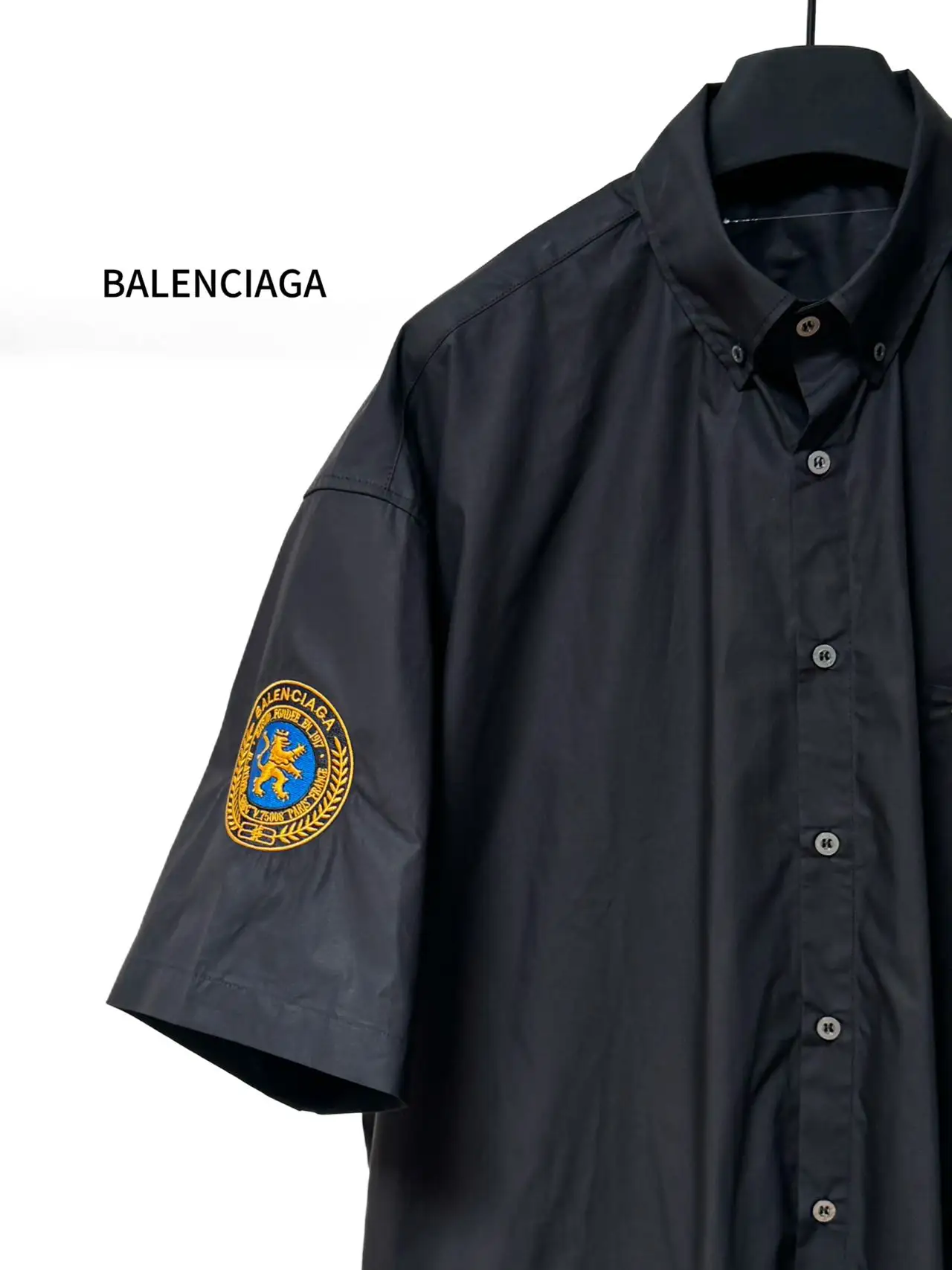 Balenciaga Embroidered Crest Short-Sleeve Shirt D16521136 — view 3