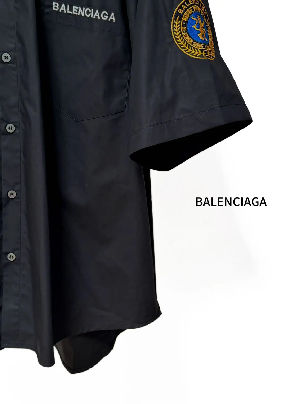 Balenciaga Embroidered Crest Short-Sleeve Shirt D16521136 — view 8