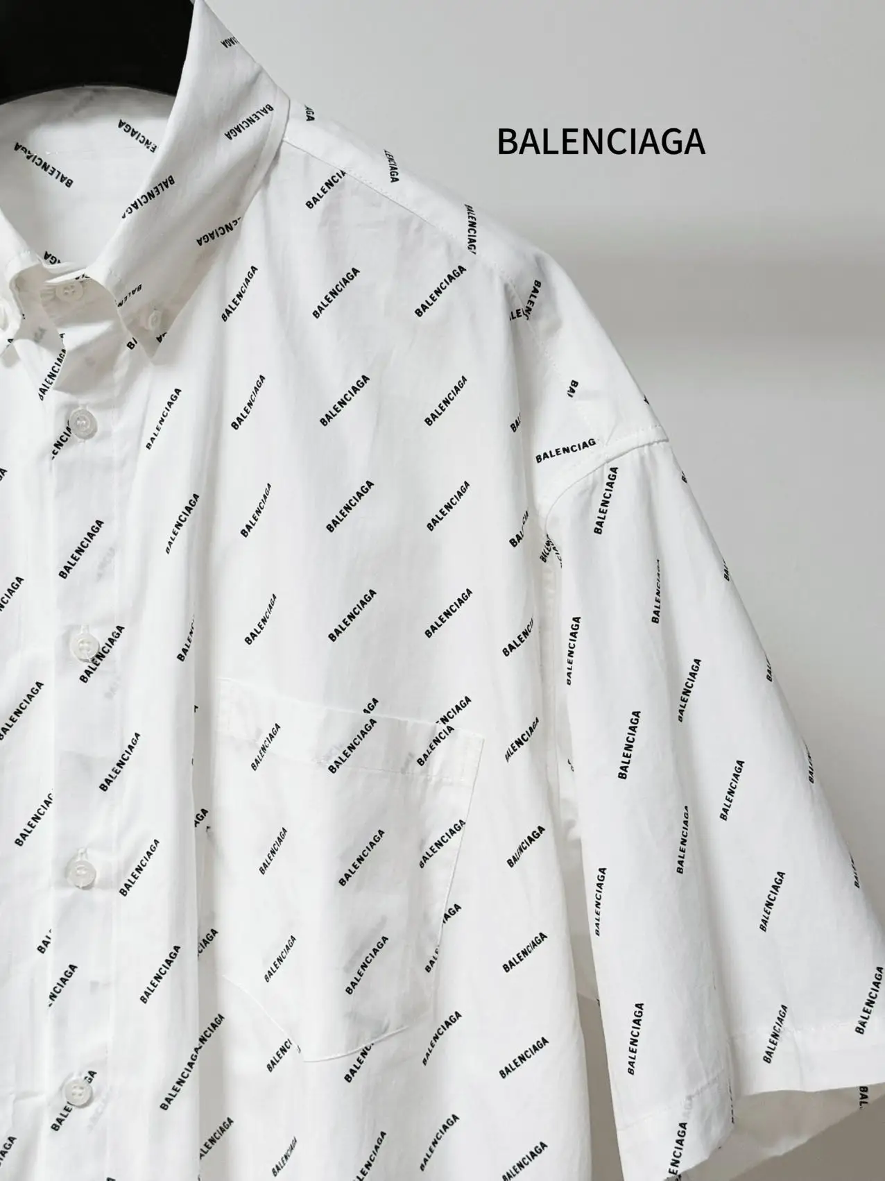 Monogram Print Short-Sleeve Oversized Shirt D16521137 — view 5