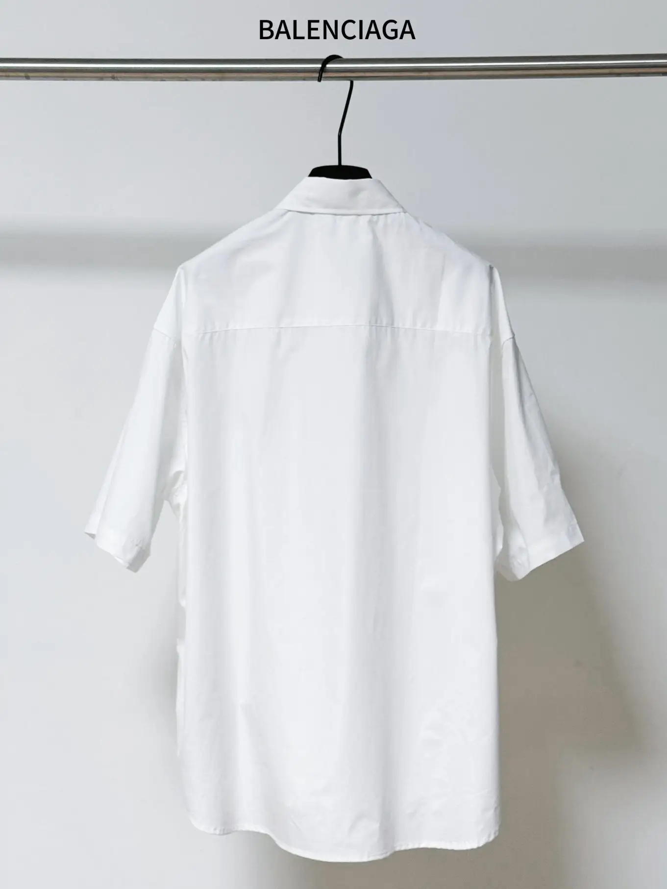 Embroidered Logo Short-Sleeve Cotton Shirt D16521131 — view 2