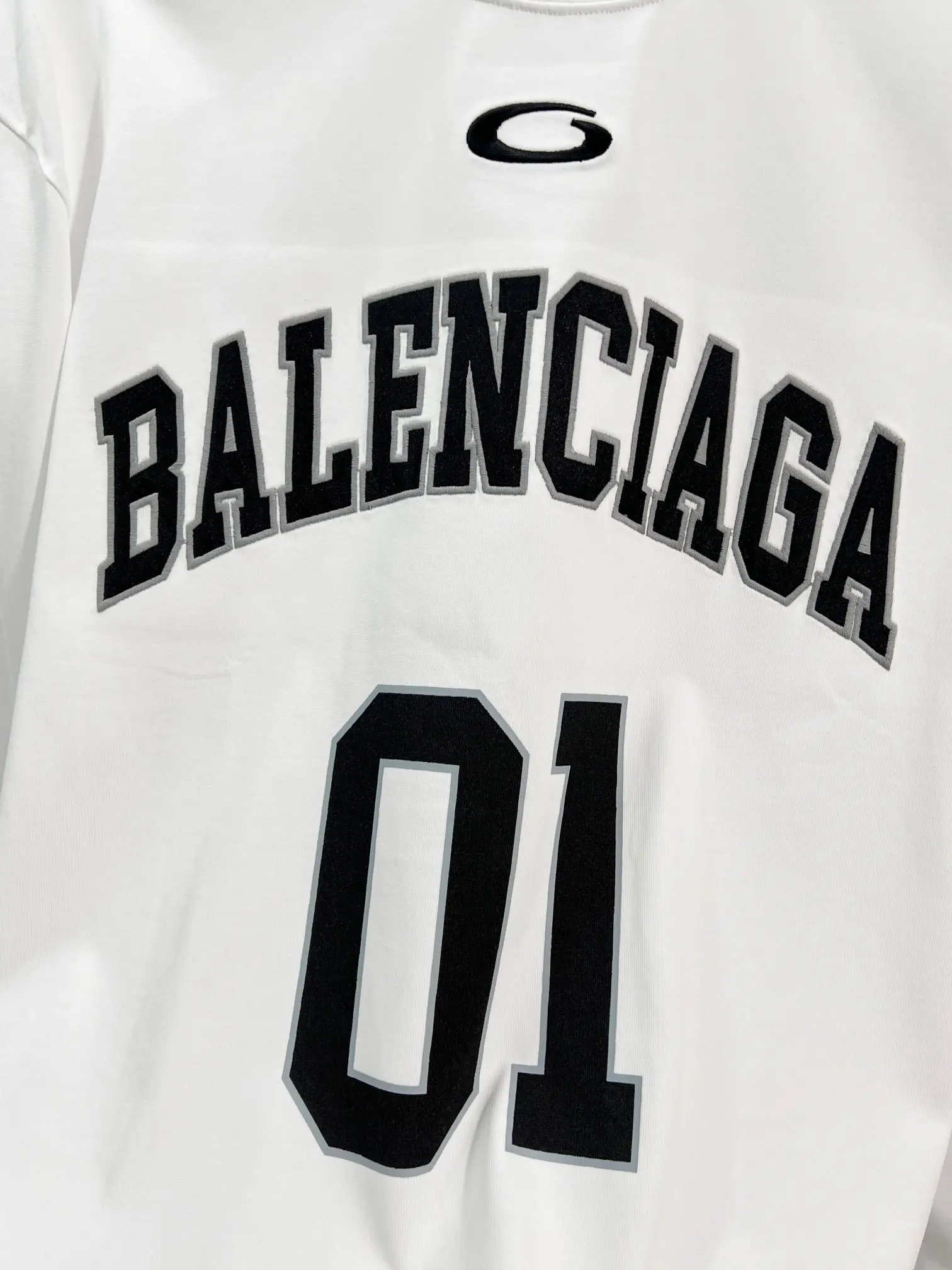 Basketball Logo Long-Sleeve T-Shirt D16524159 — view 5
