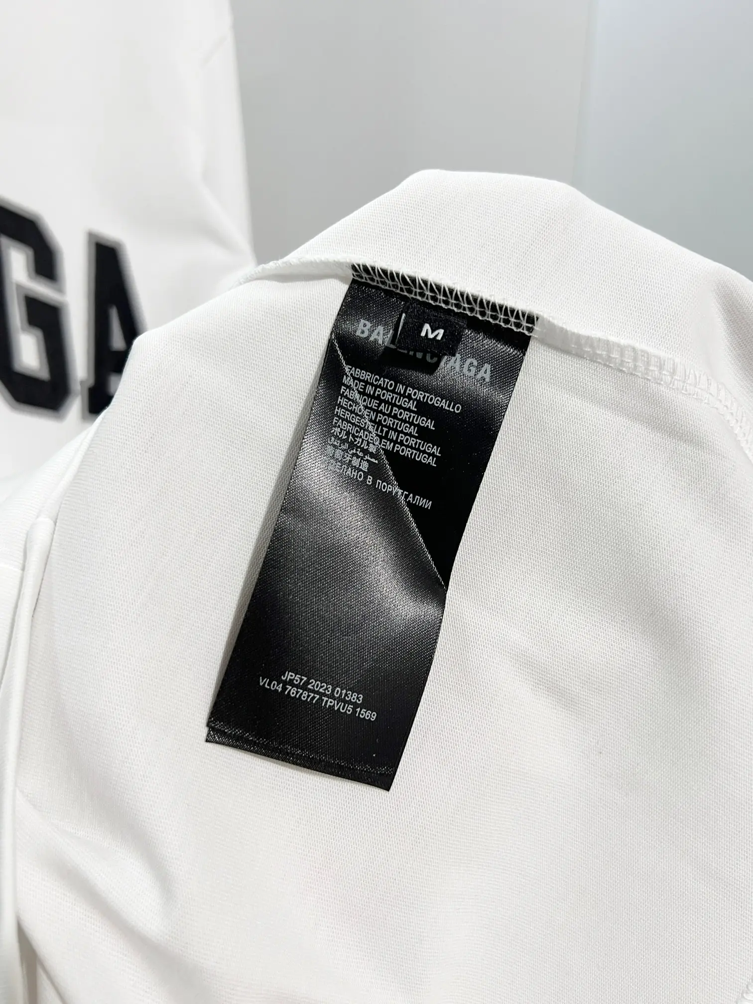 Basketball Logo Long-Sleeve T-Shirt D16524159 — view 11