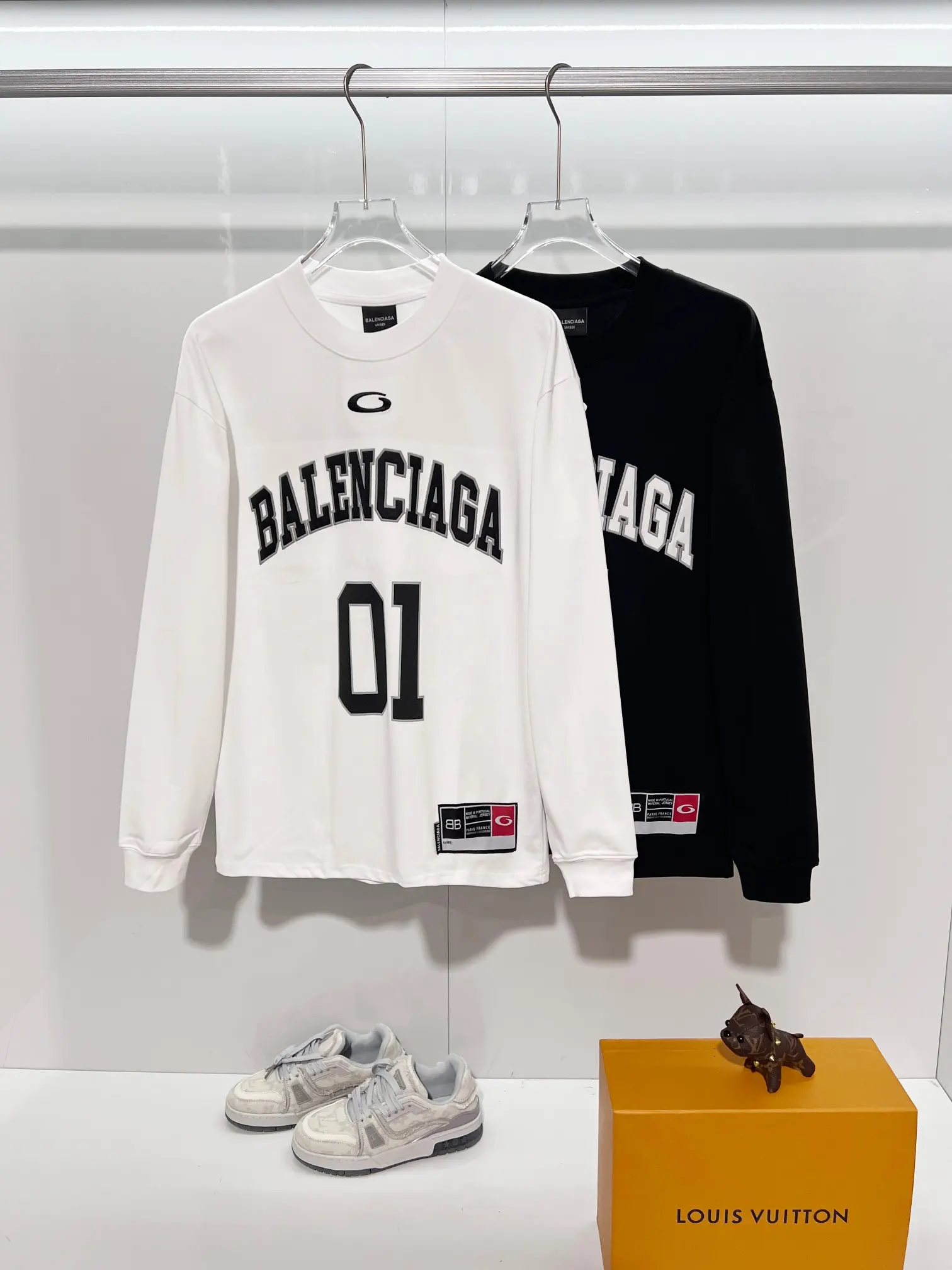 Basketball Logo Long-Sleeve T-Shirt D16524159 — view 12