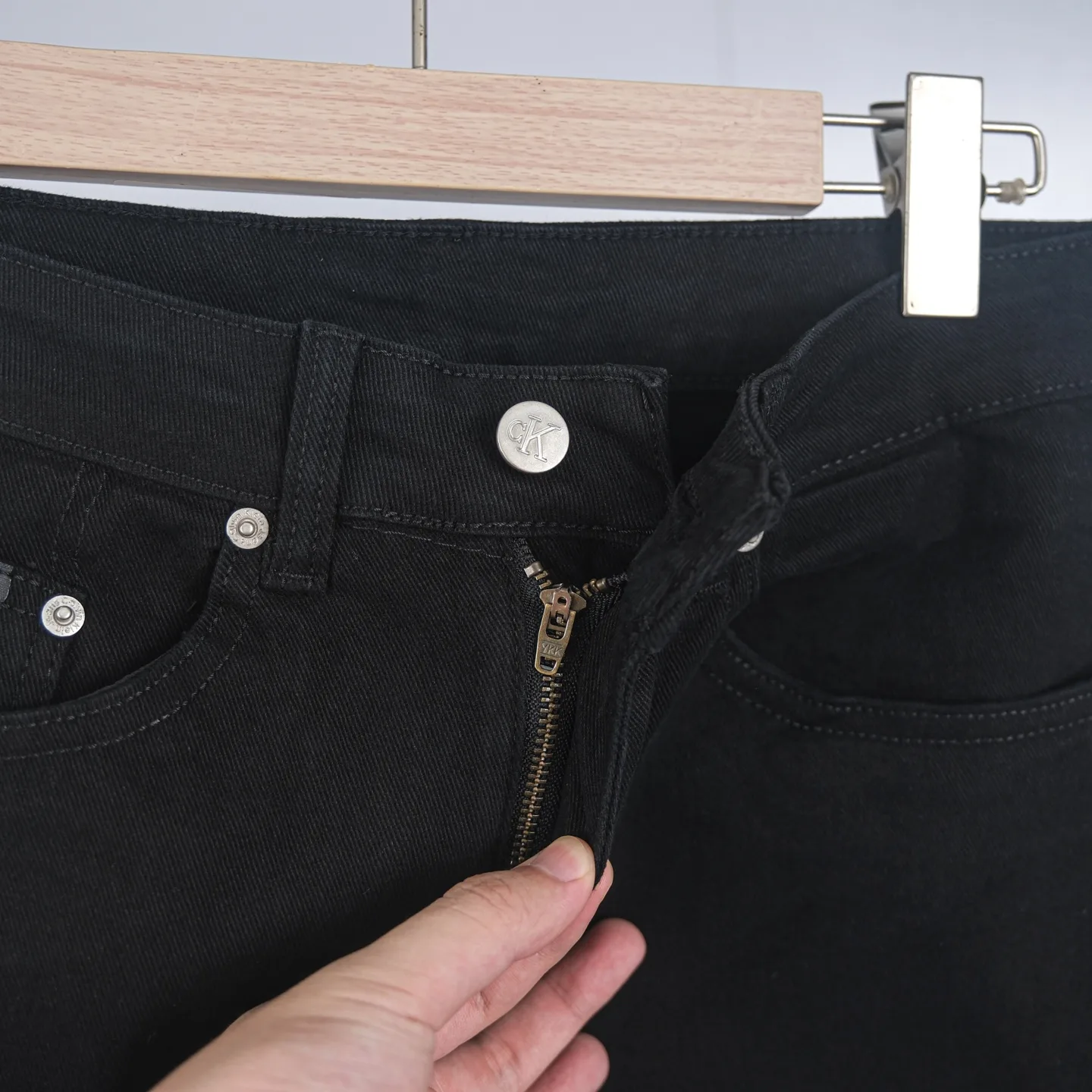 Slim-Straight Leg Stretch Denim Jeans D16523094 — view 5