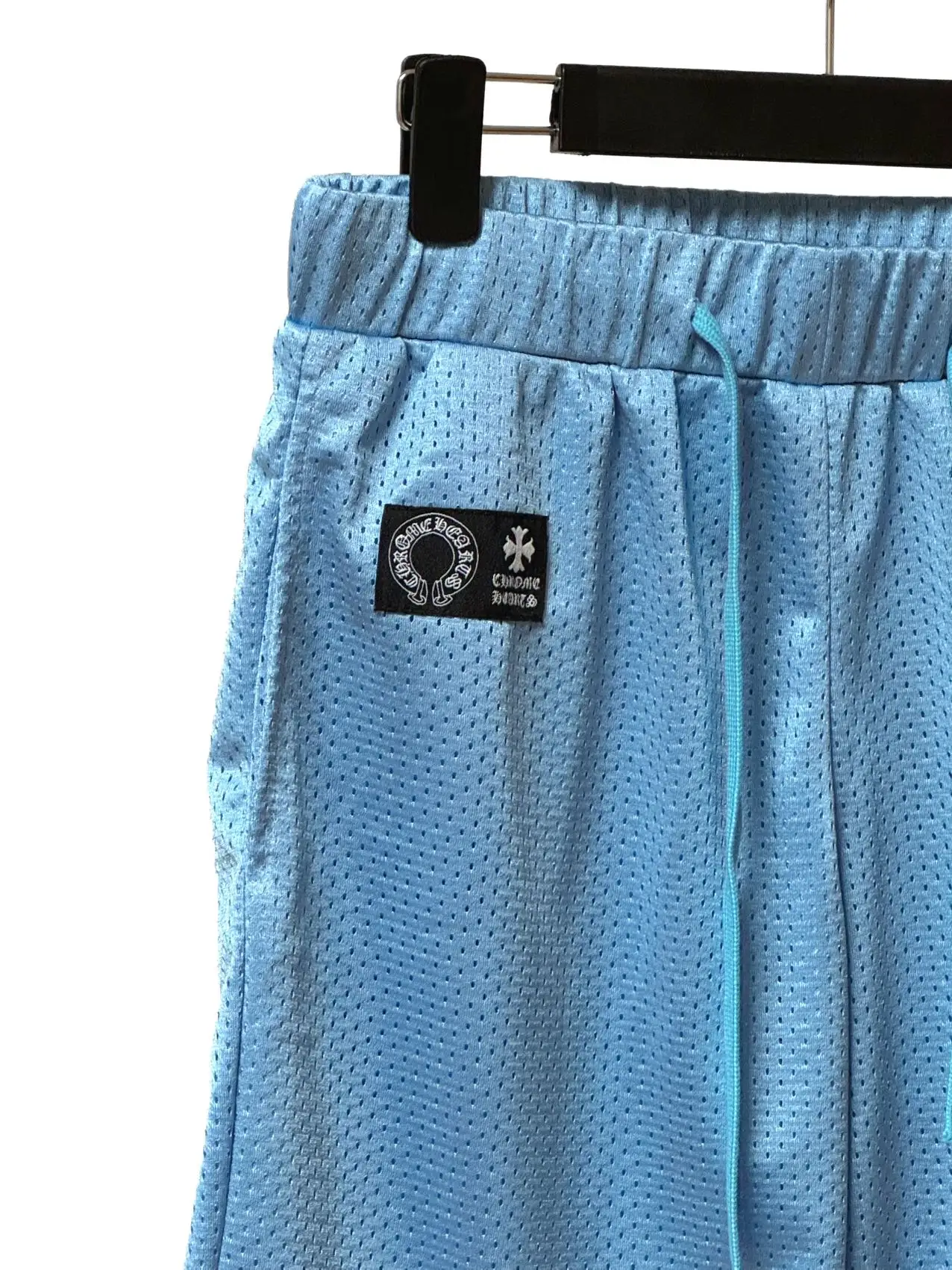 Logo-Patch Mesh Basketball Shorts D16521140 — view 3