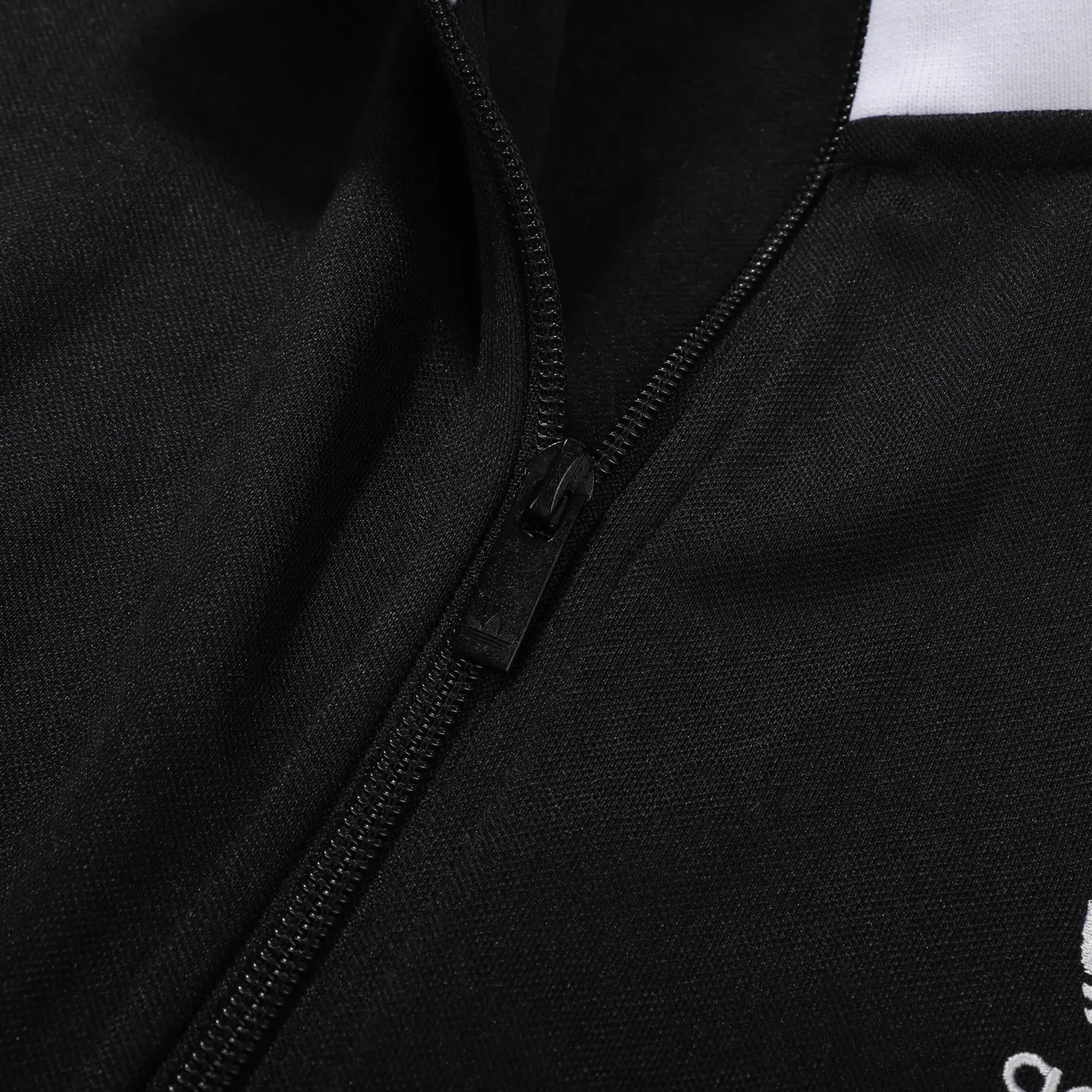 Adicolor Classics 3-Stripes Track Jacket D17023026 — view 7