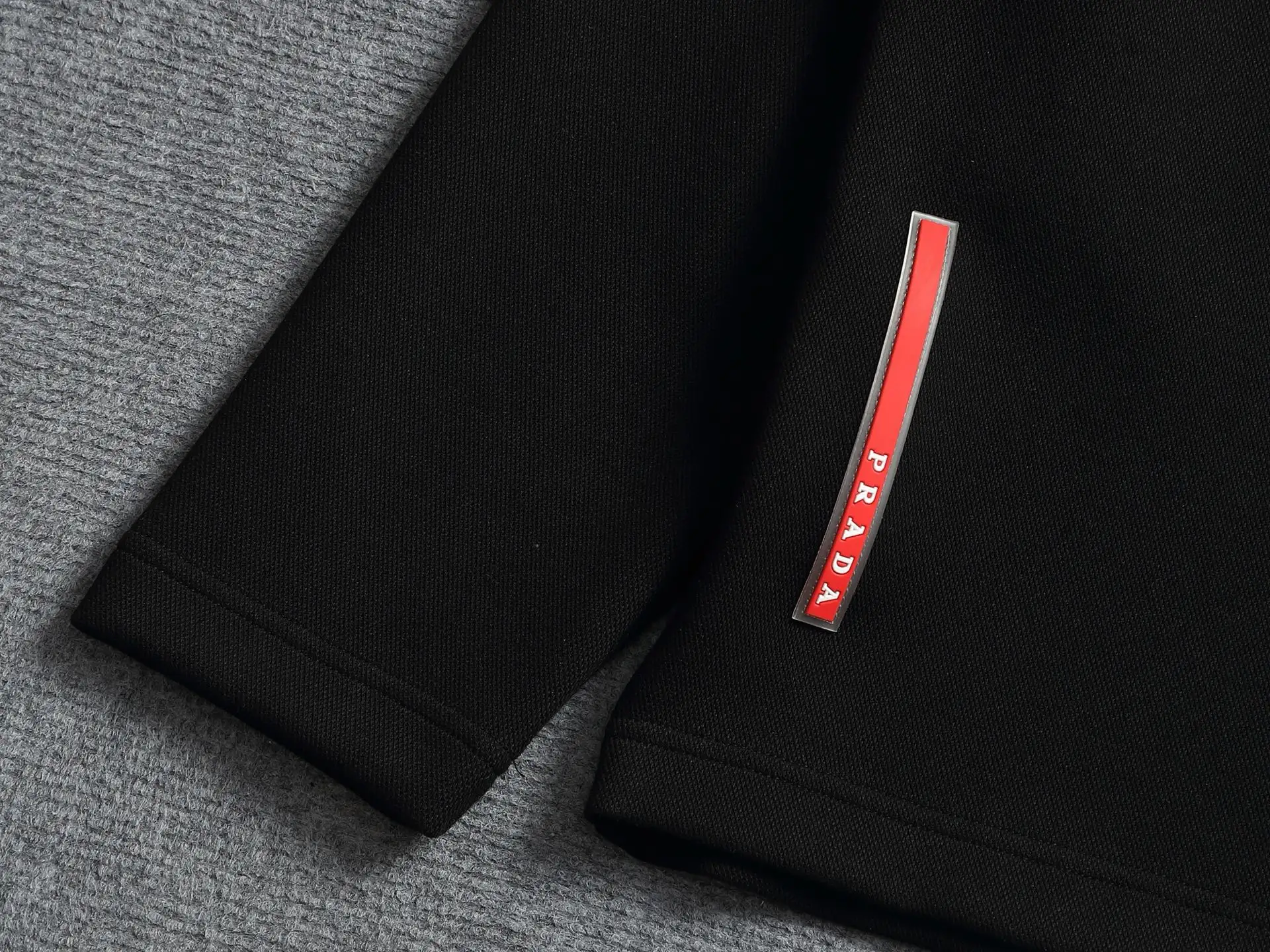 Logo-Appliqué Crew-Neck Sweatshirt D17023261 — view 3
