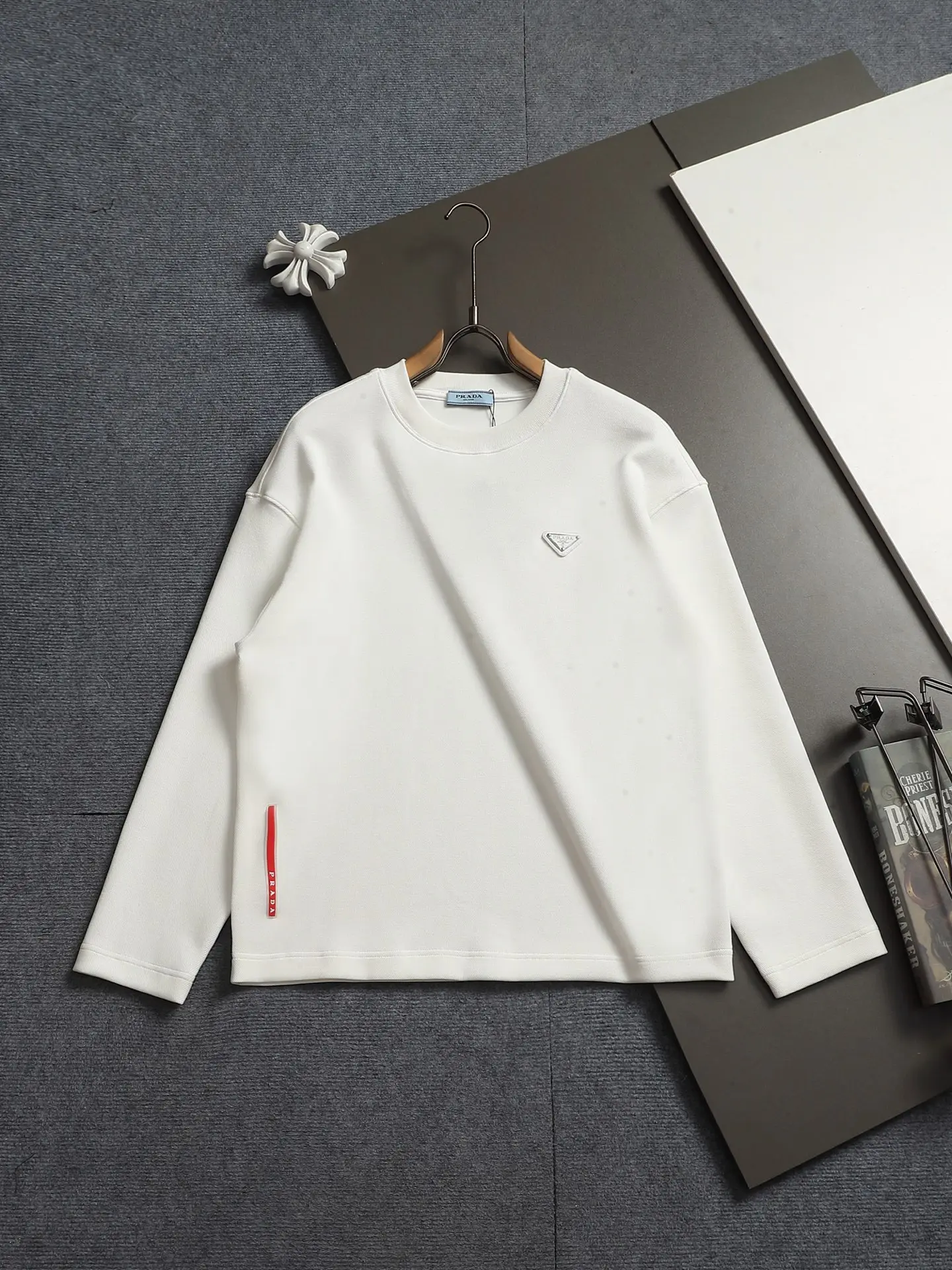 Enamel Triangle Logo Crew-Neck Sweatshirt D17023260
