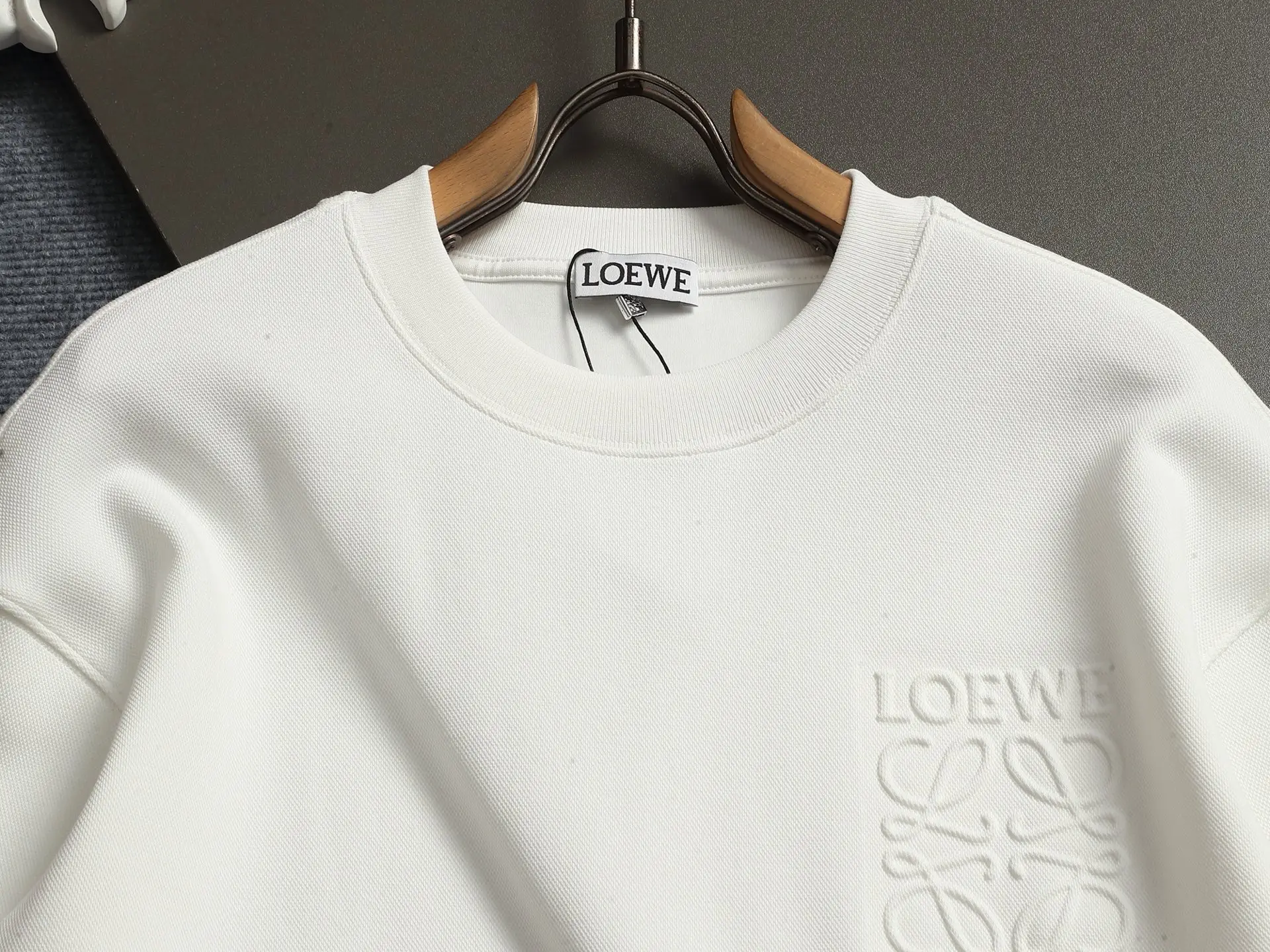 Anagram Embossed Crew-Neck Sweatshirt D17023257 — view 2