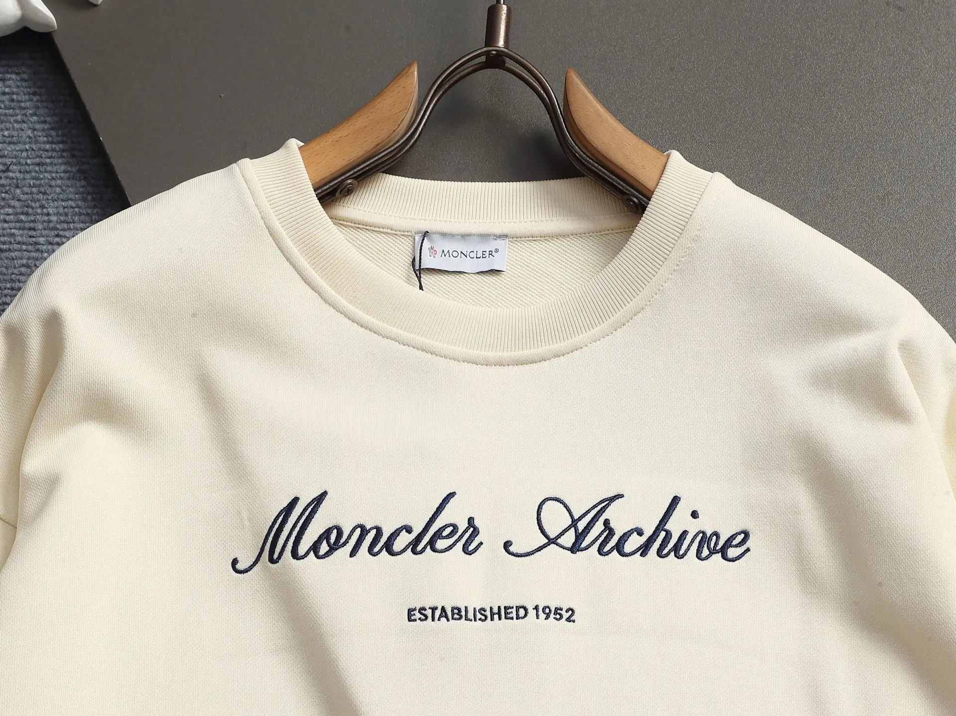 Moncler Archive Logo Crew-Neck Sweatshirt D17023246 — view 2