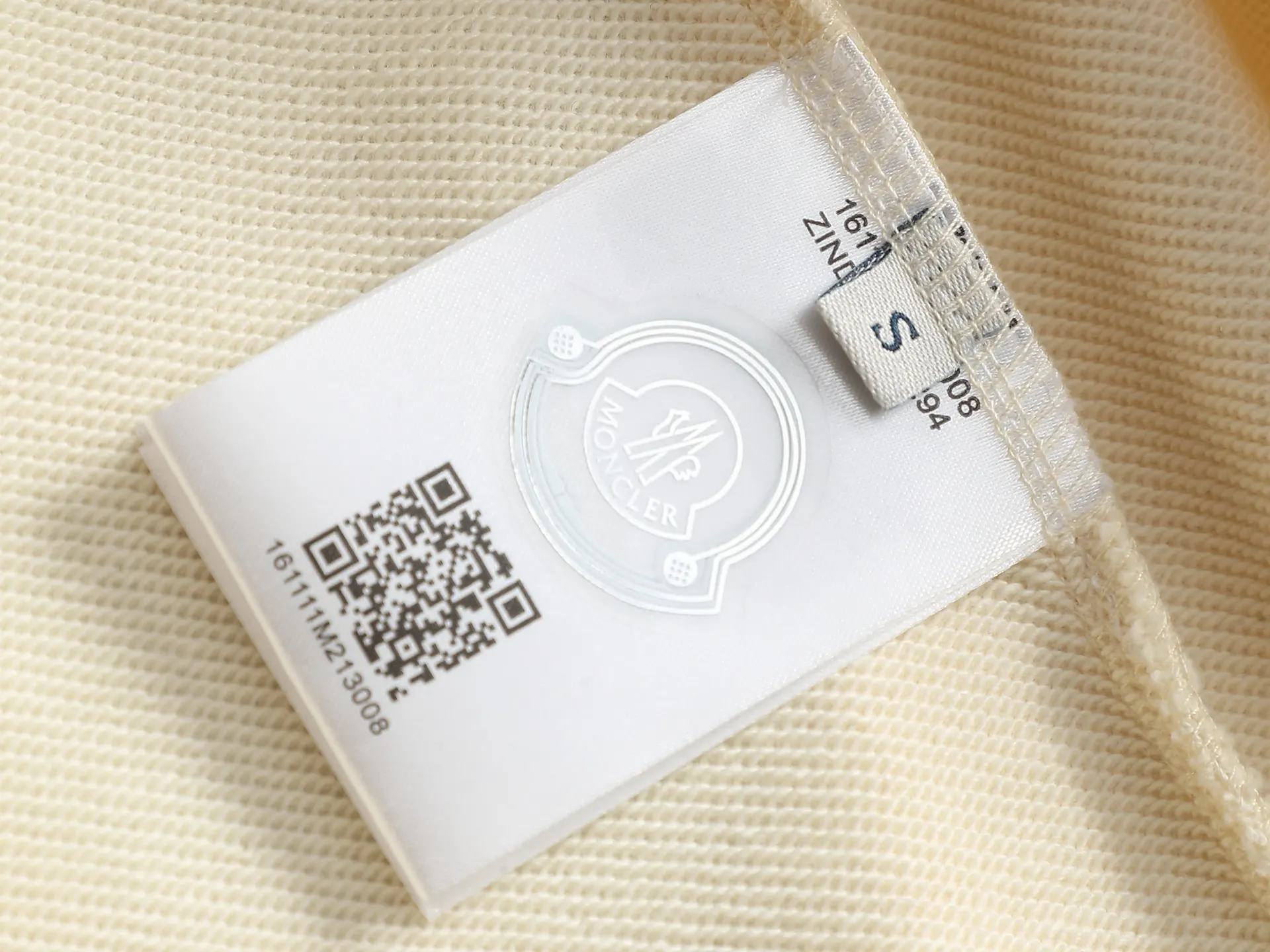 Moncler Archive Logo Crew-Neck Sweatshirt D17023246 — view 9