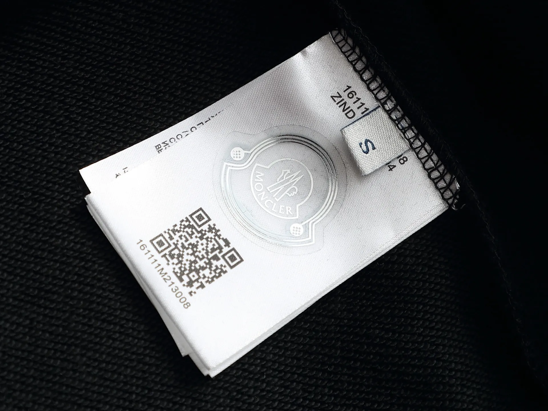 Moncler Archive Logo Embroidered Sweatshirt D17023247 — view 9