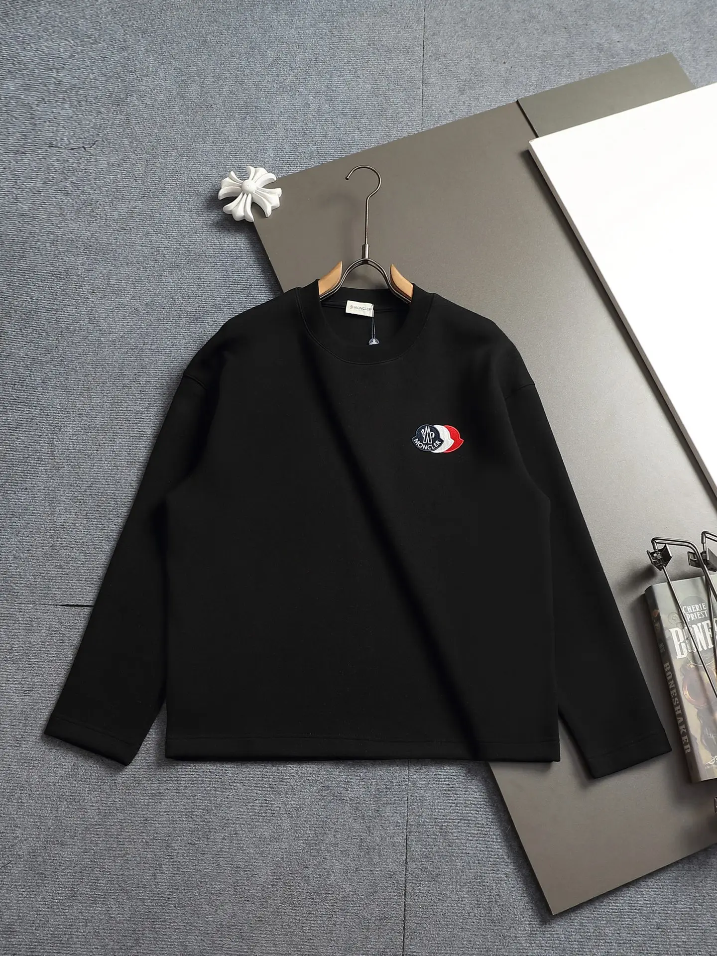 Logo-Embroidered Crew-Neck Sweatshirt D17023259