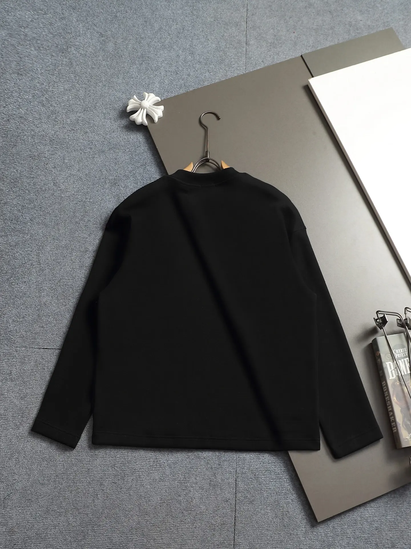 Logo-Embroidered Crew-Neck Sweatshirt D17023259 — view 10