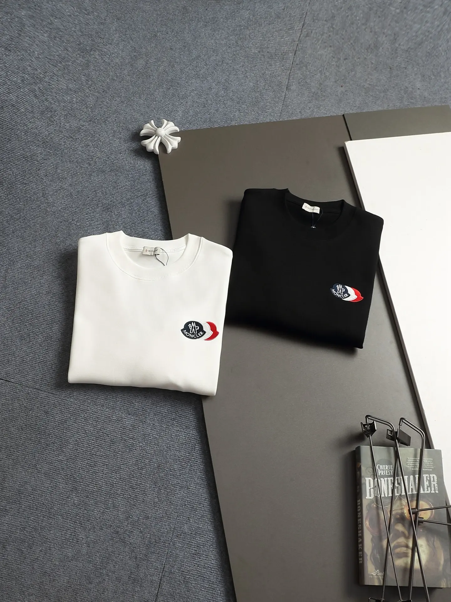 Logo-Embroidered Crew-Neck Sweatshirt D17023259 — view 11