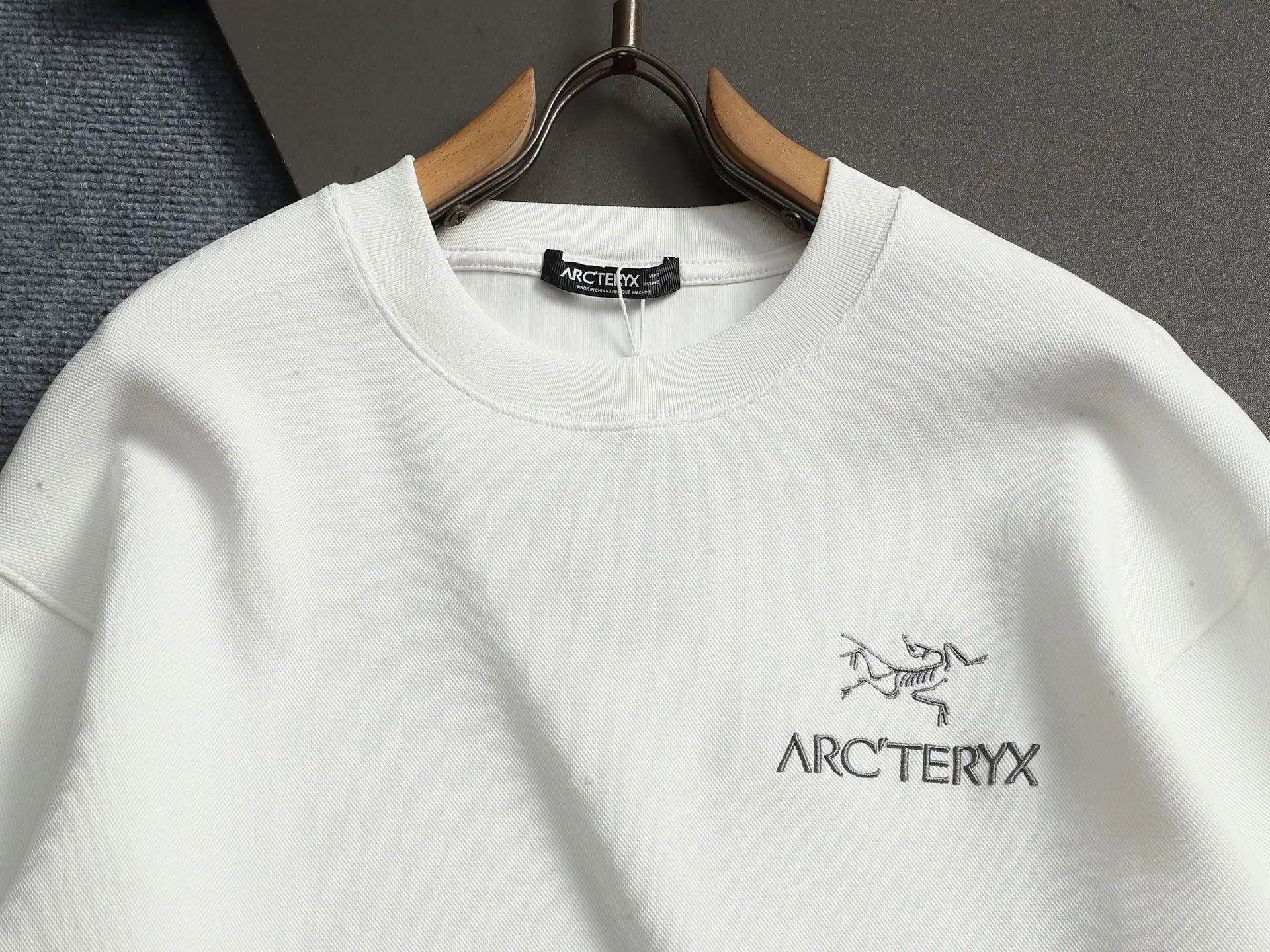 Cormac Logo-Print Crew-Neck Sweatshirt D17023262 — view 2