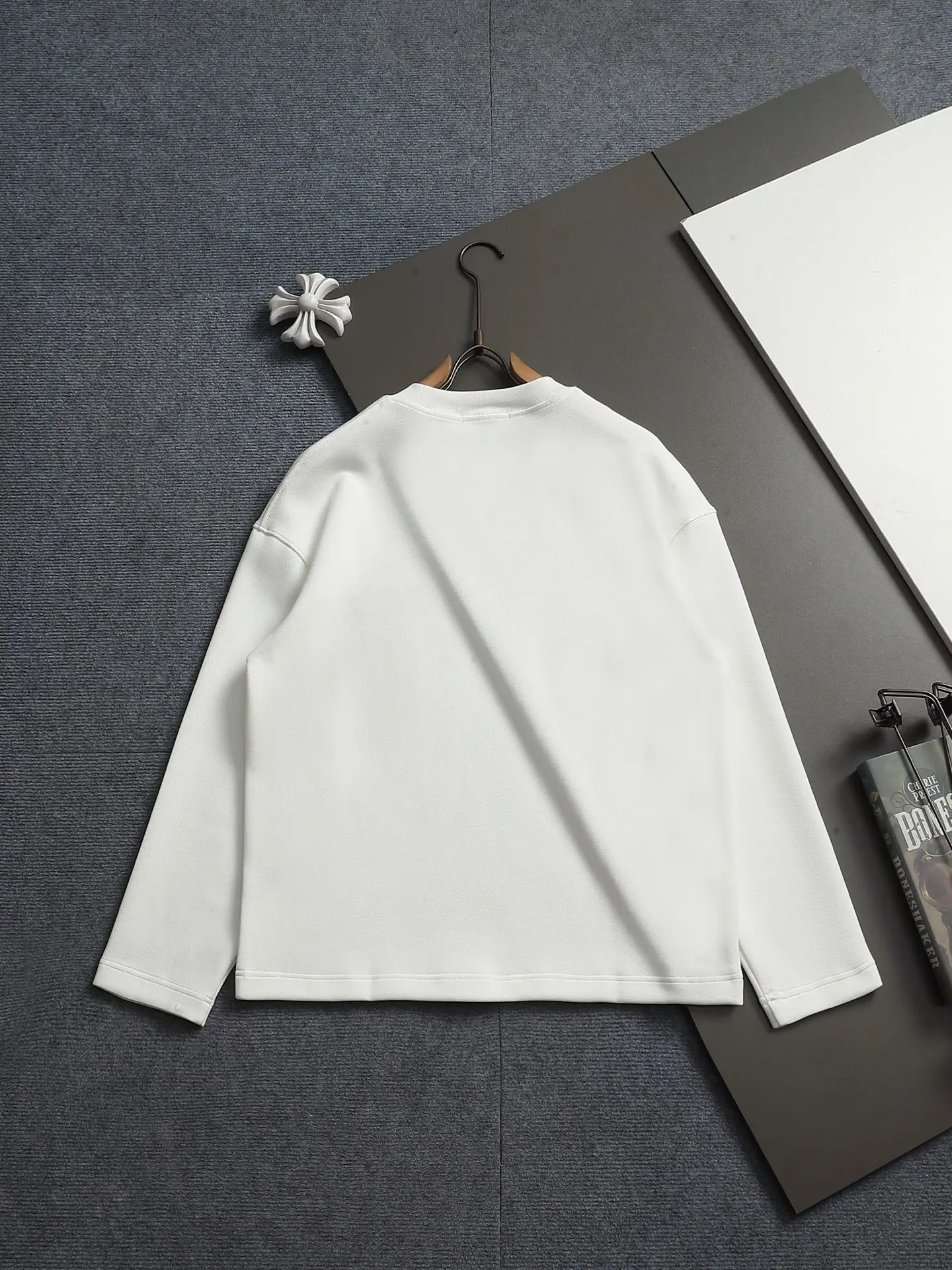 Cormac Logo-Print Crew-Neck Sweatshirt D17023262 — view 11