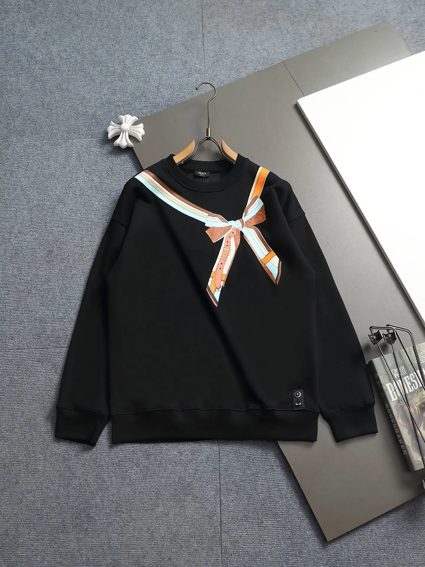 Fendi Logo Scarf Print Crew-Neck Sweatshirt D17023244