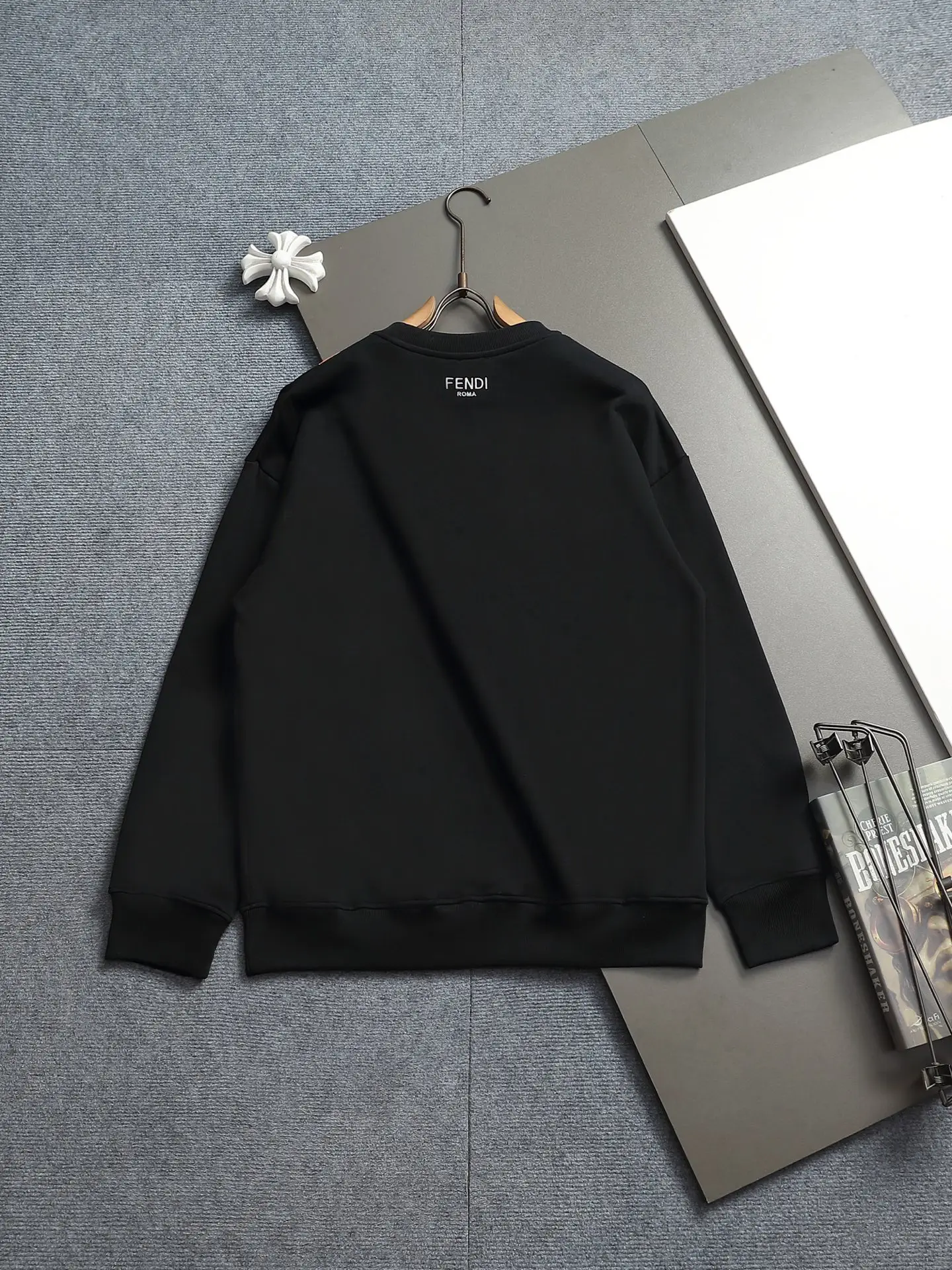 Fendi Logo Scarf Print Crew-Neck Sweatshirt D17023244 — view 12