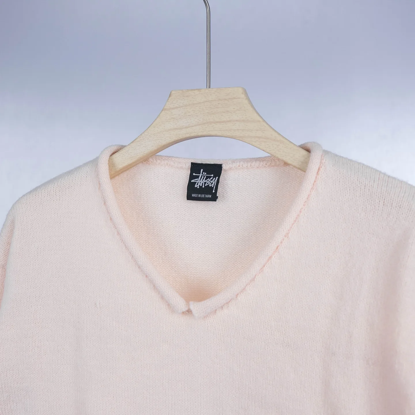Logo-Embroidered V-Neck Knit Sweater D17023080 — view 3