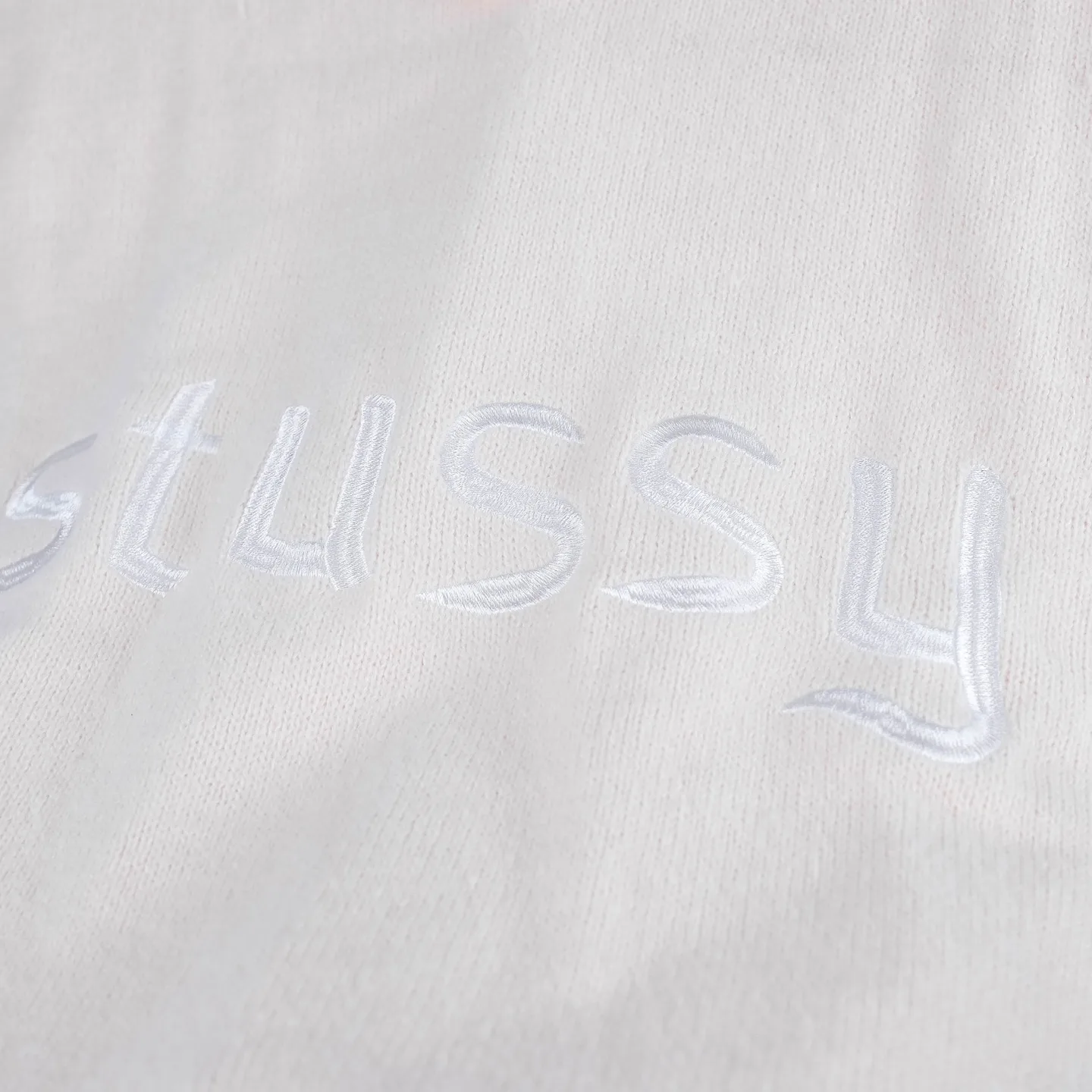 Logo-Embroidered V-Neck Knit Sweater D17023080 — view 6