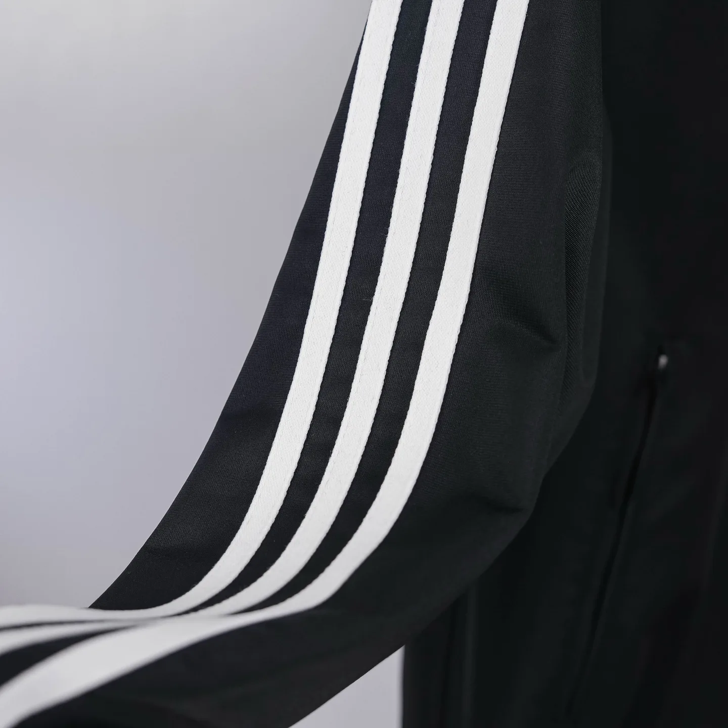 Adicolor Firebird Tricot Track Jacket D17023074 — view 15