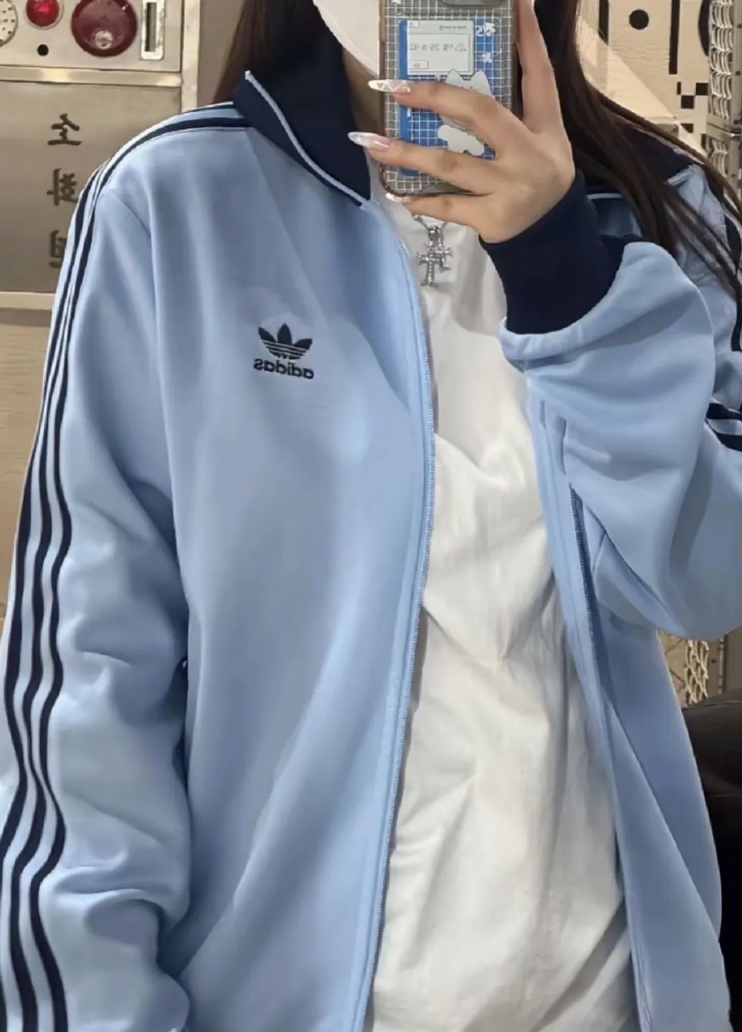 Adicolor Classics 3-Stripes Track Jacket D17023024 — view 15