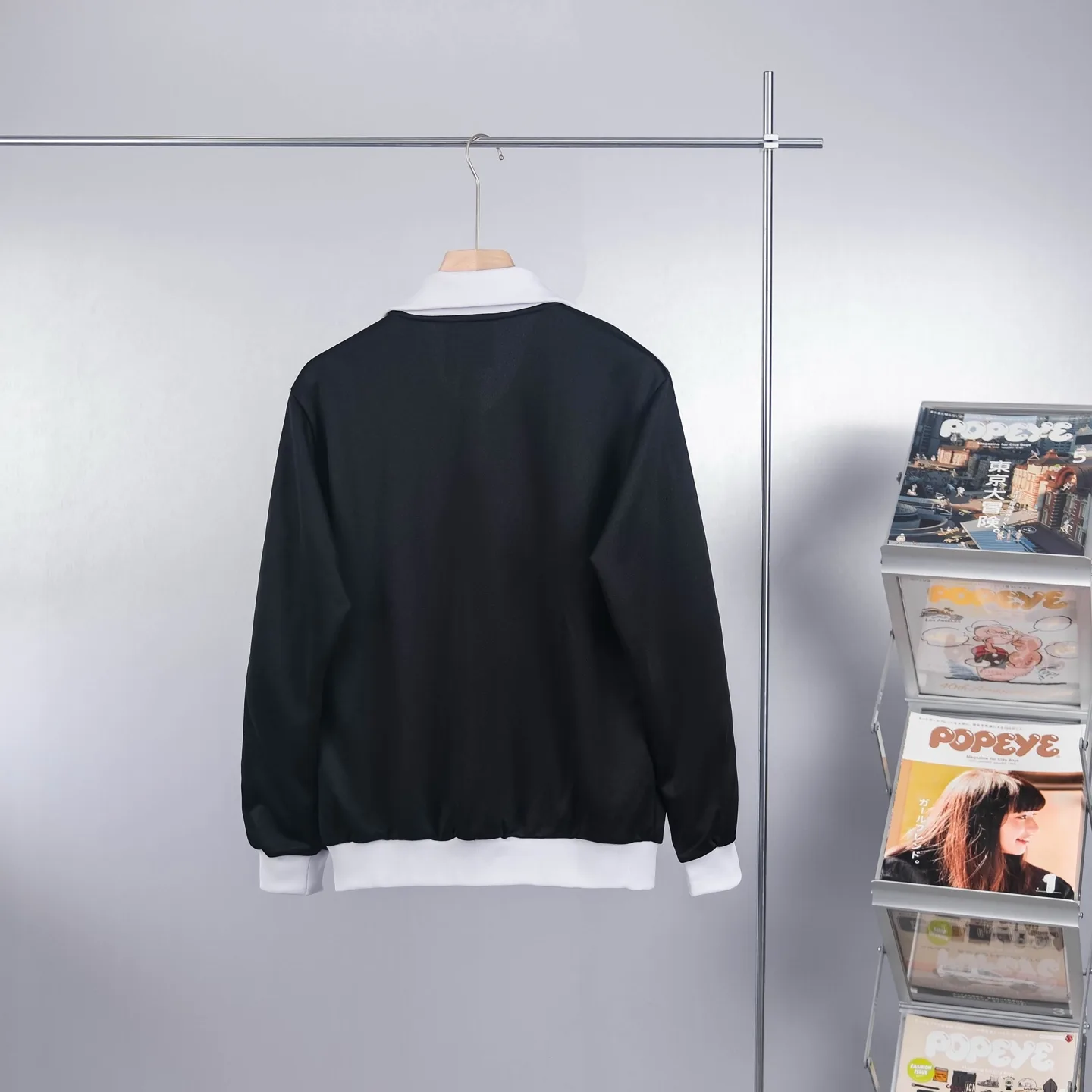 Adicolor Classics 3-Stripes Track Jacket D17023025 — view 4