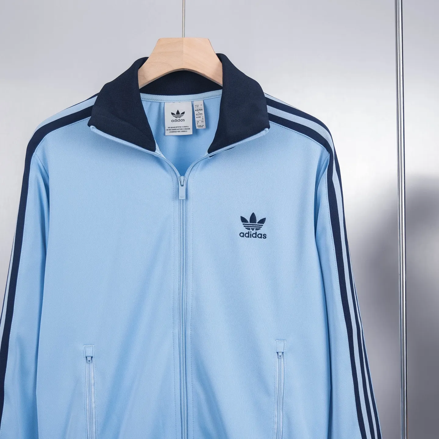 Adicolor Classics 3-Stripes Track Jacket D17023025 — view 6