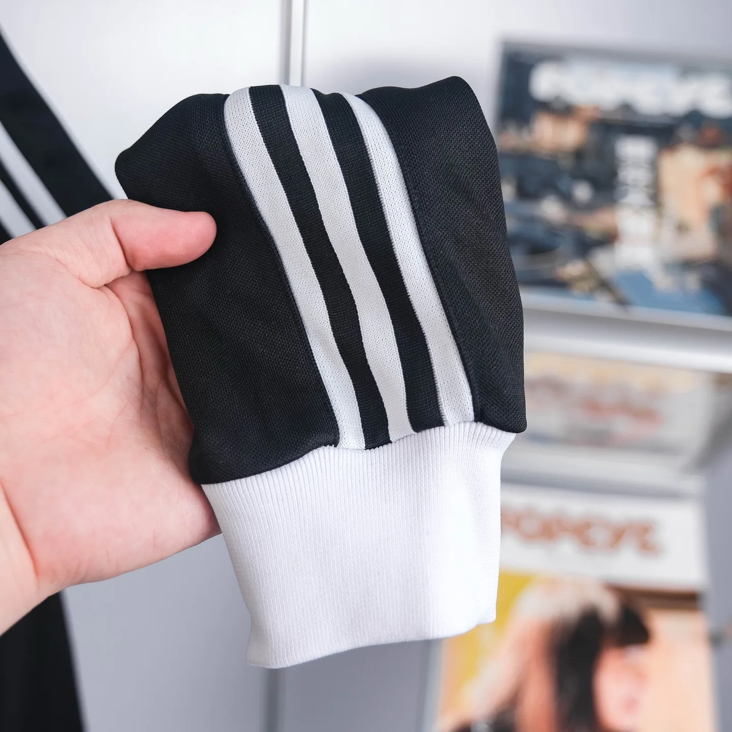Adicolor Classics 3-Stripes Track Jacket D17023025 — view 10