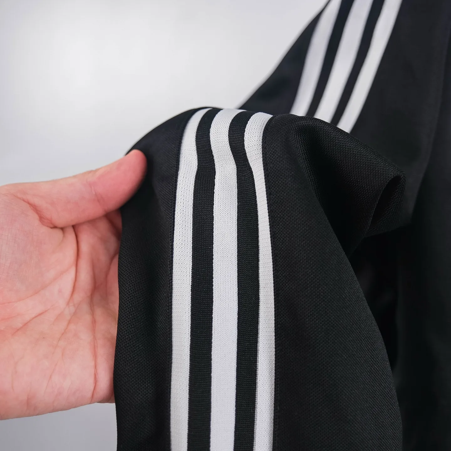 Adicolor Classics 3-Stripes Track Jacket D17023025 — view 11
