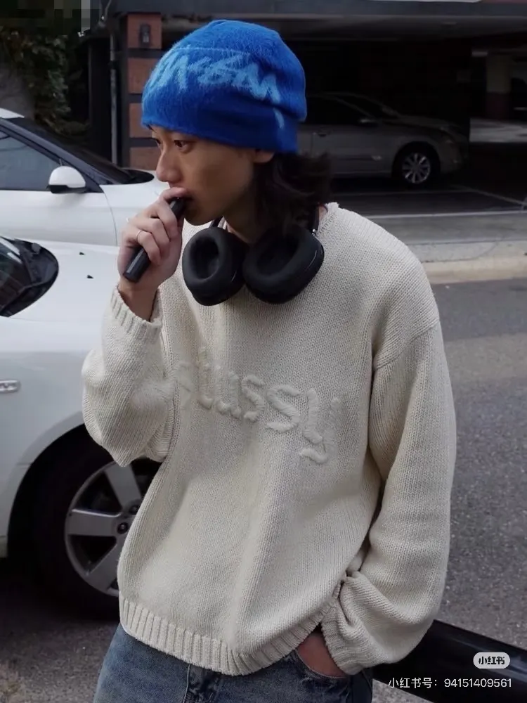 Stussy V-Neck Logo Knit Sweater D17023079 — view 5