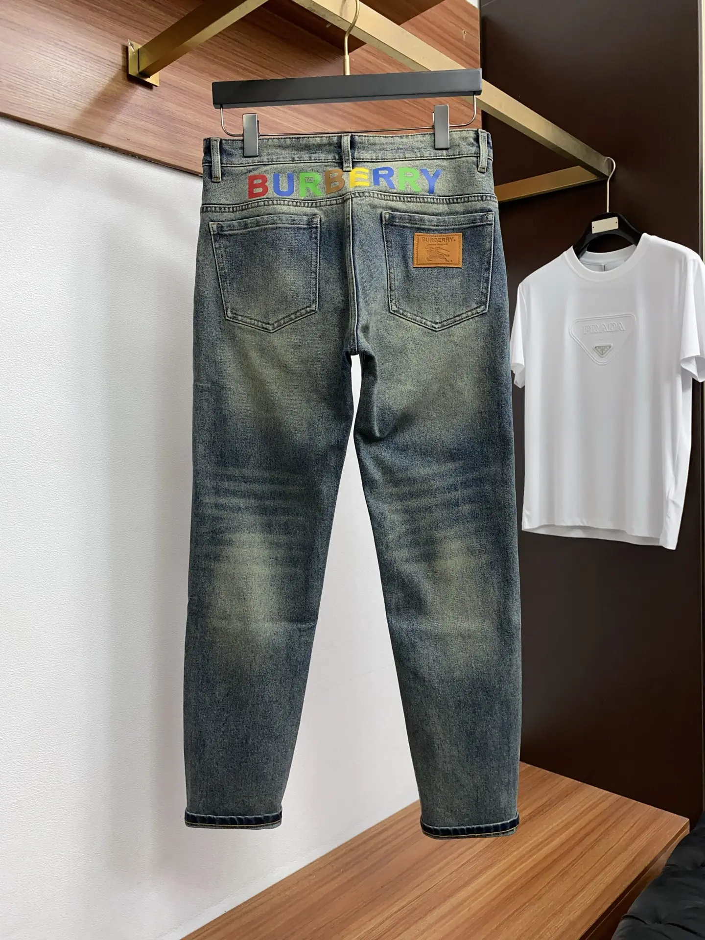 Logo Patch Slim-Straight Jeans D17523873 — view 2