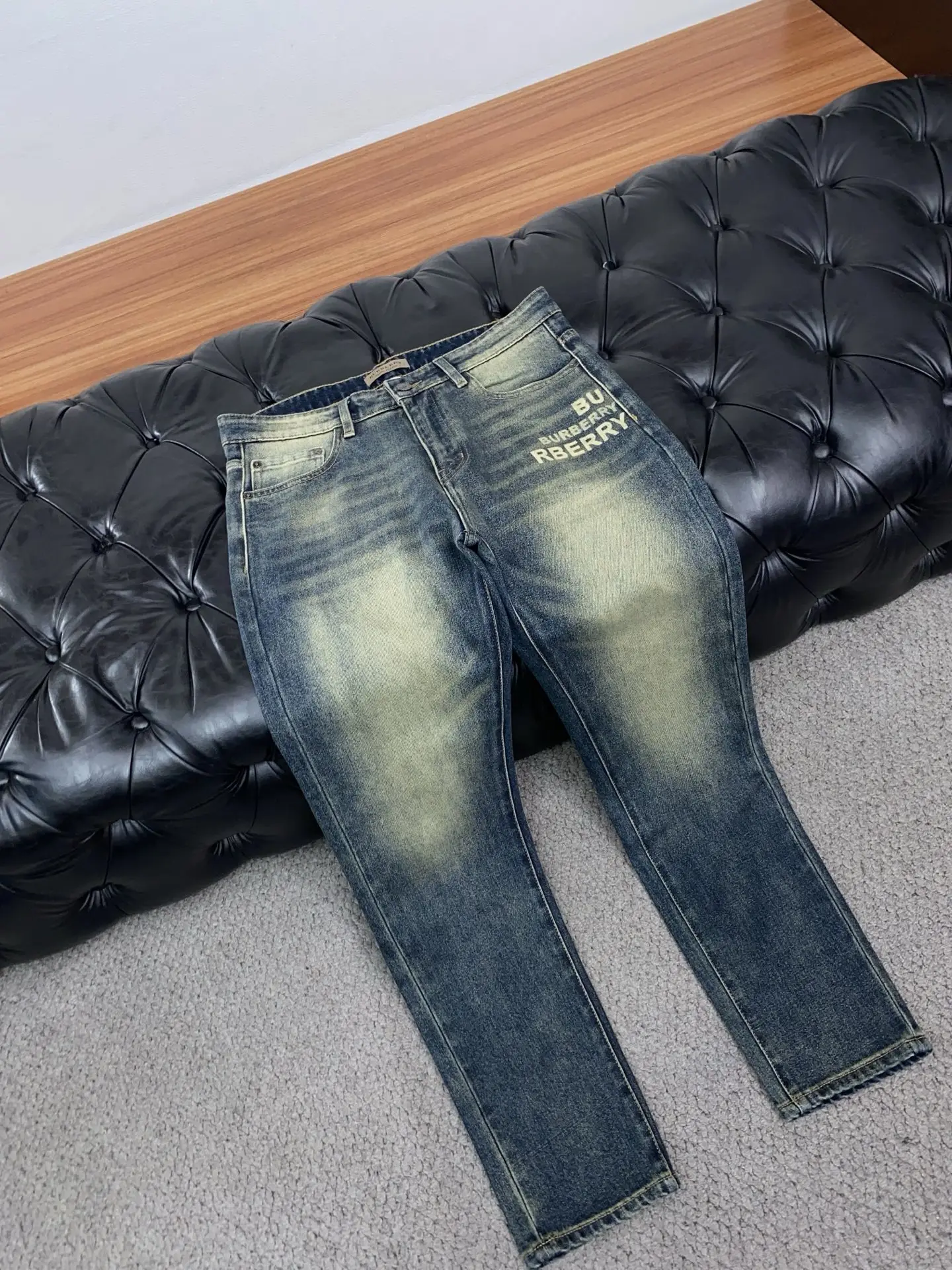 Slim-Fit Straight-Leg Check Pocket Jeans D17523881 — view 7